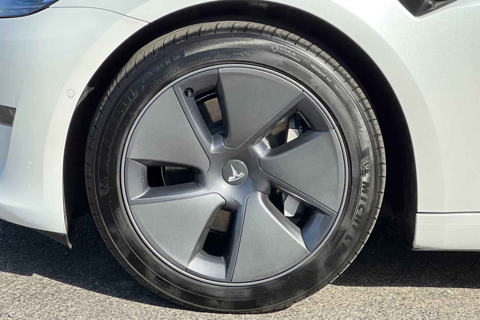 Thumbnail: 2022 Tesla Model 3 - 25