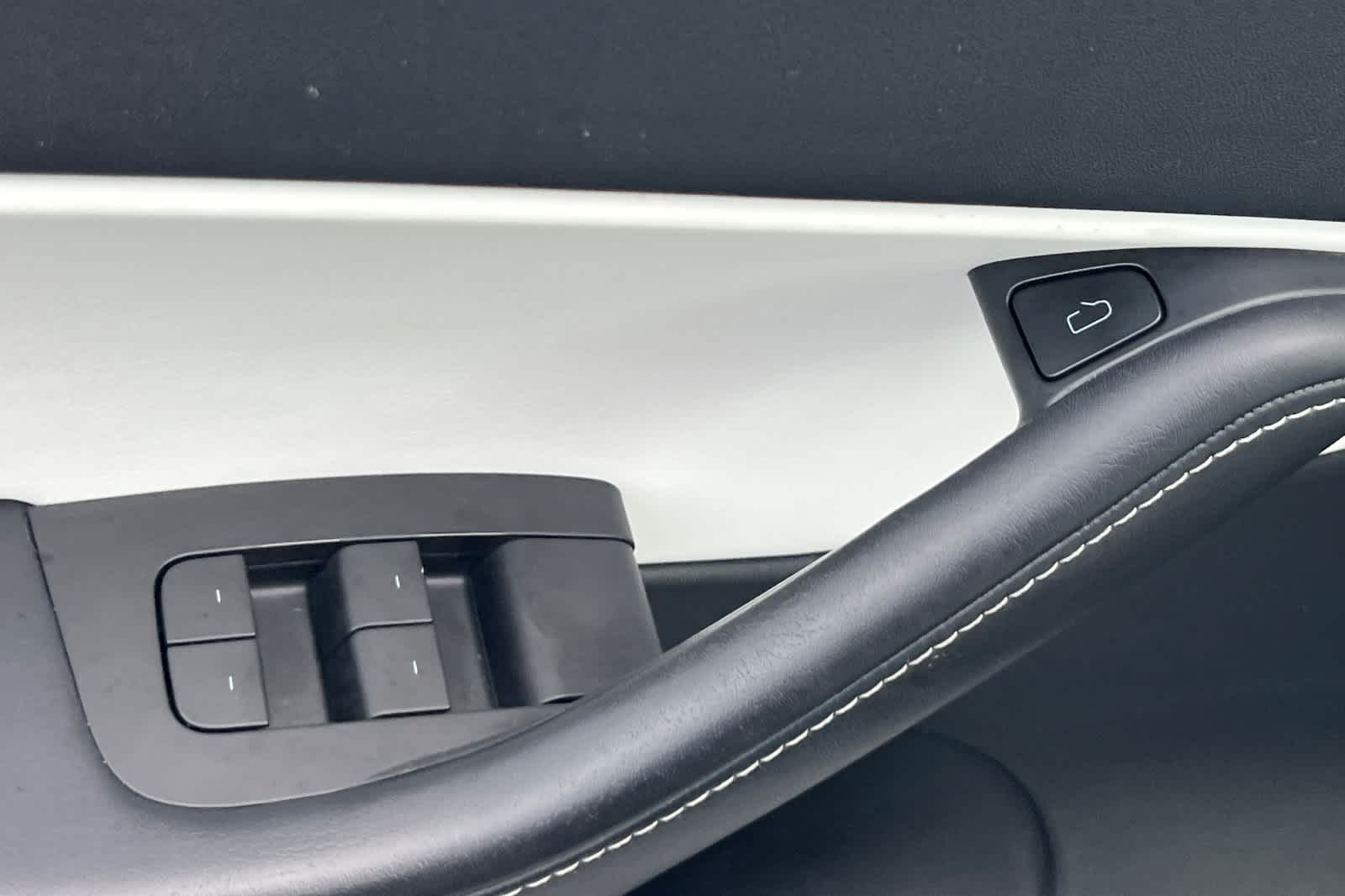 Thumbnail: 2021 Tesla Model Y - 13