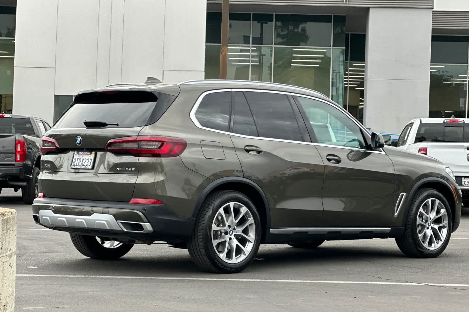 Thumbnail: 2021 BMW X5 - 2