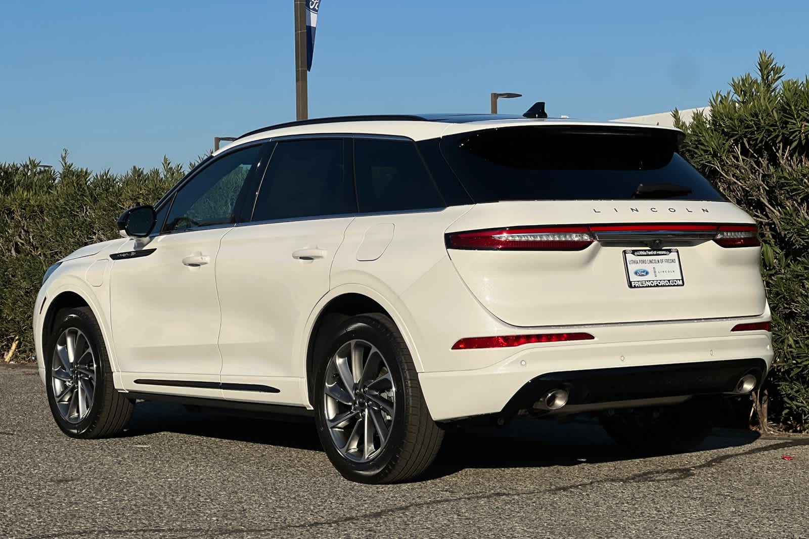 Thumbnail: 2026 Lincoln Corsair - 6