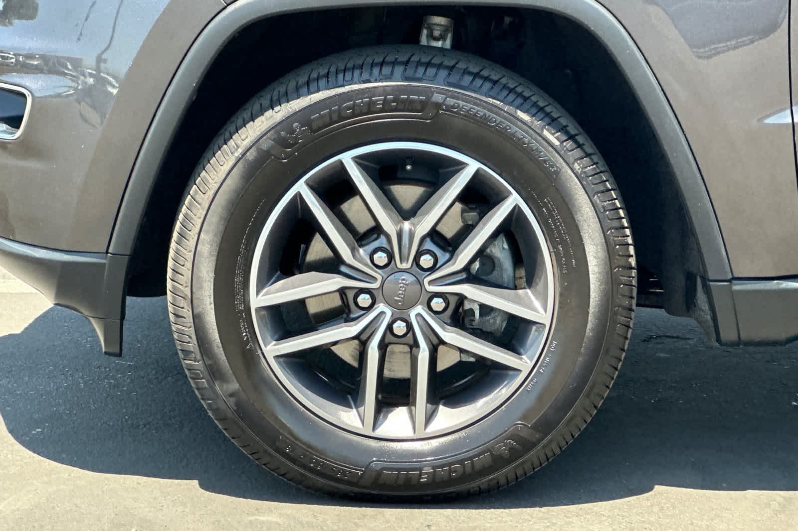 Thumbnail: 2019 Jeep Grand Cherokee - 27