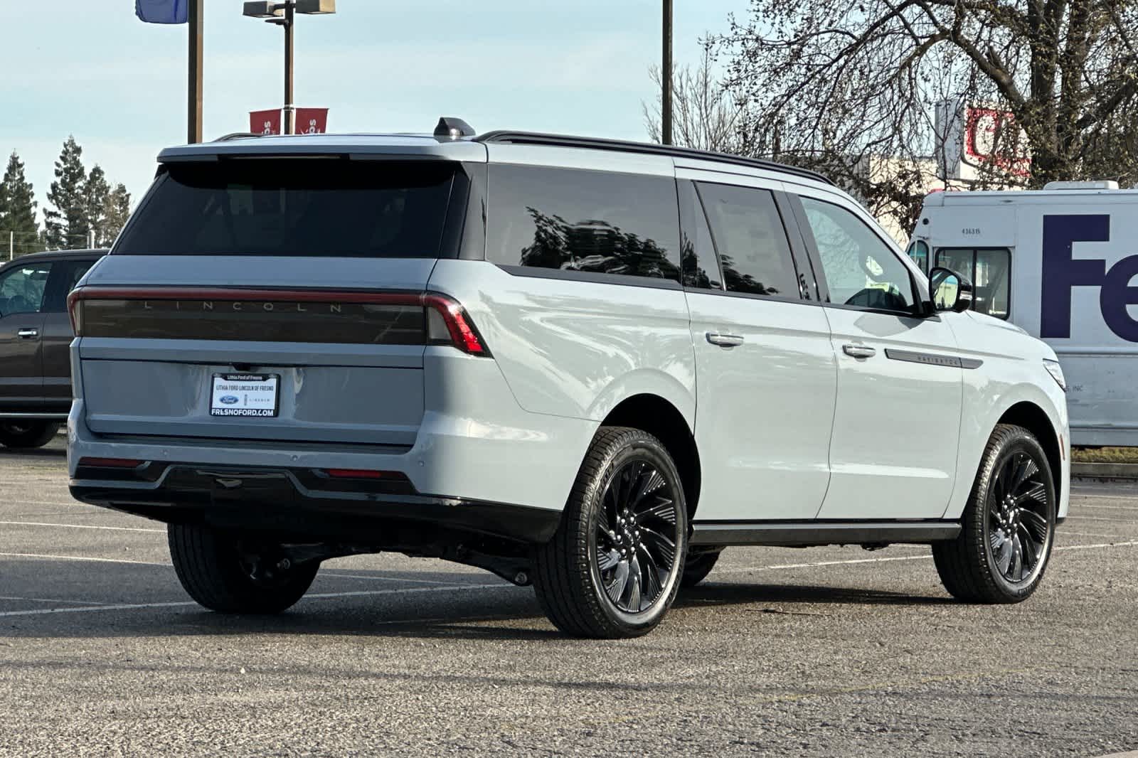 Thumbnail: 2026 Lincoln Navigator L - 2
