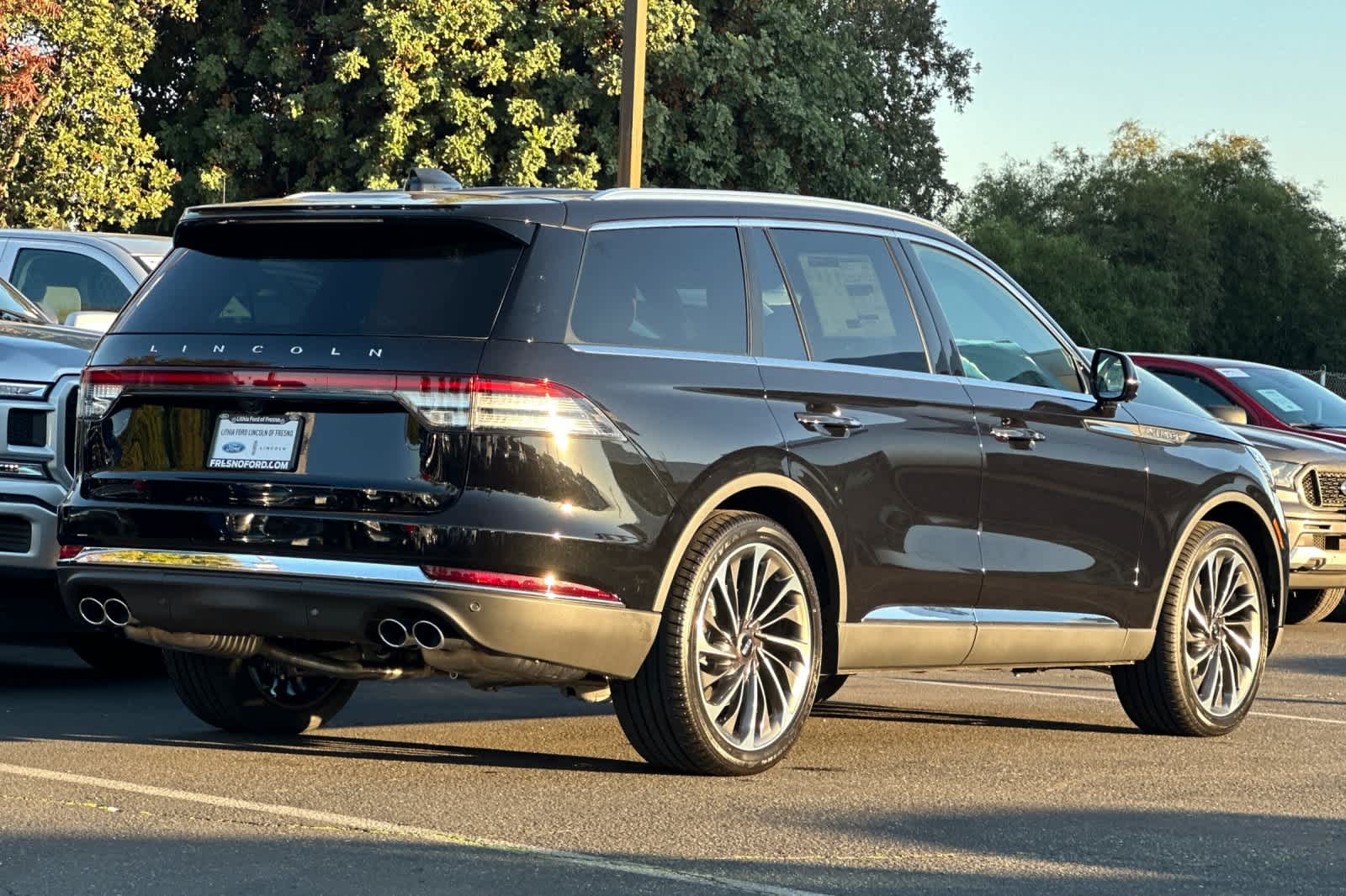 Thumbnail: 2025 Lincoln Aviator - 2