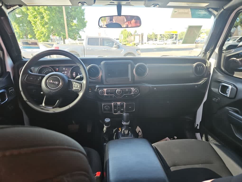 Thumbnail: 2023 Jeep Wrangler - 9