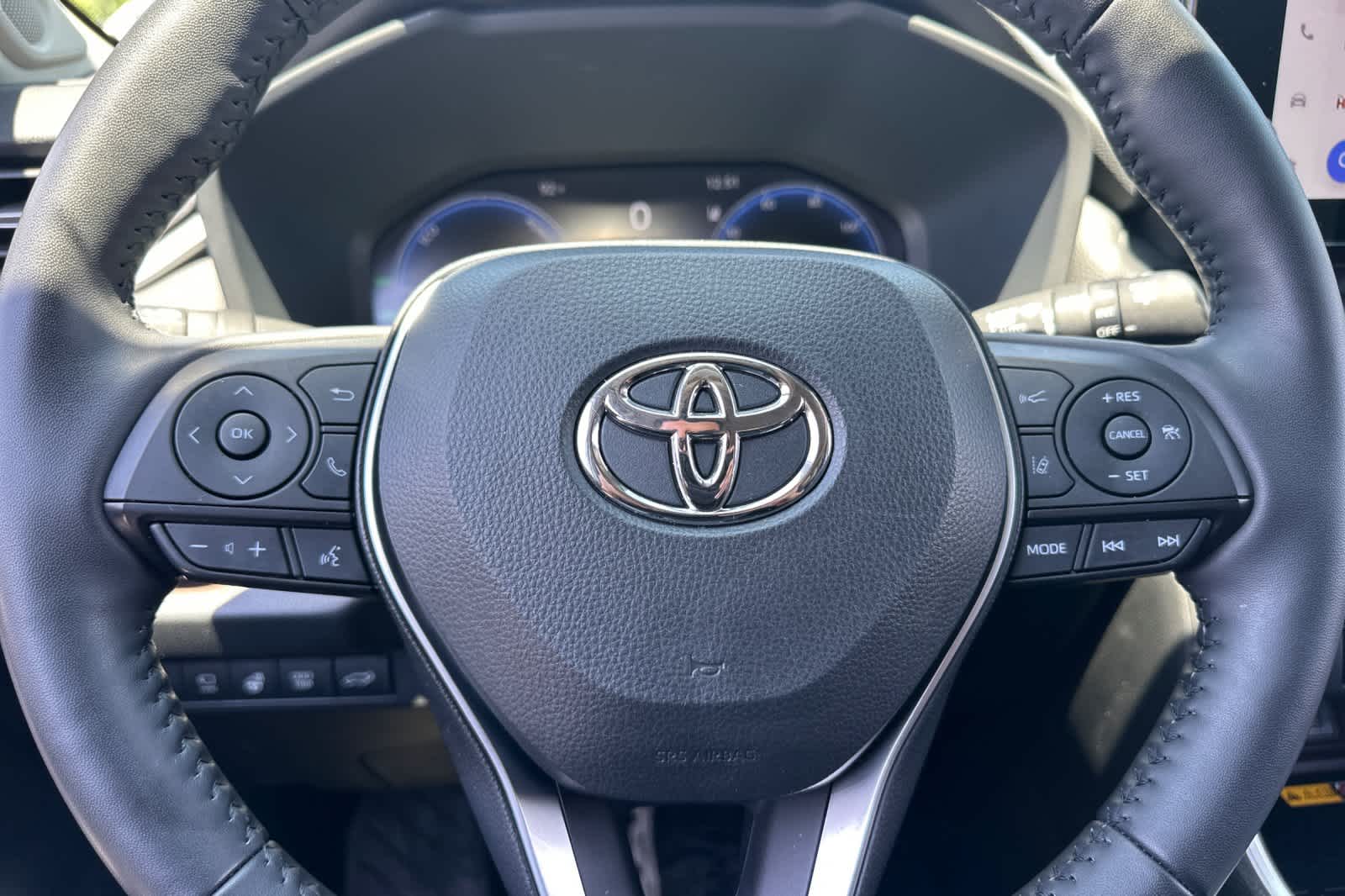 Thumbnail: 2023 Toyota RAV4 - 23