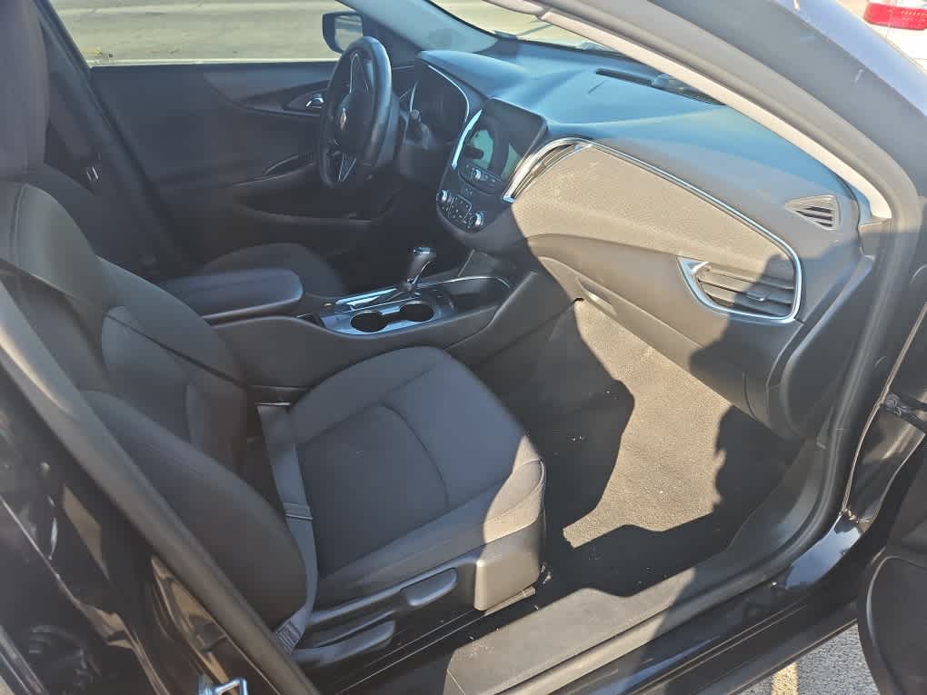 Thumbnail: 2020 Chevrolet Malibu - 13