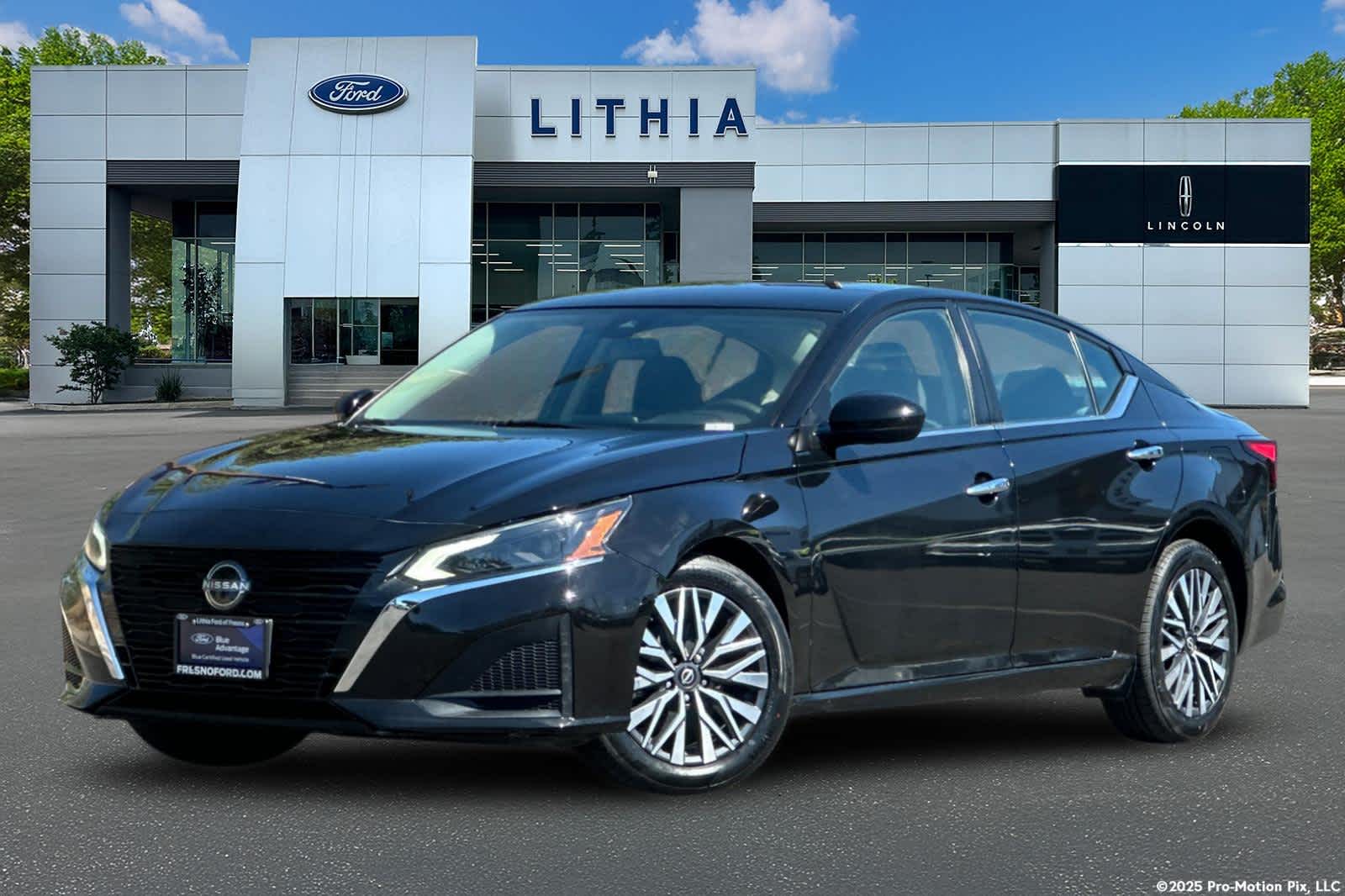 Thumbnail: 2023 Nissan Altima - 1