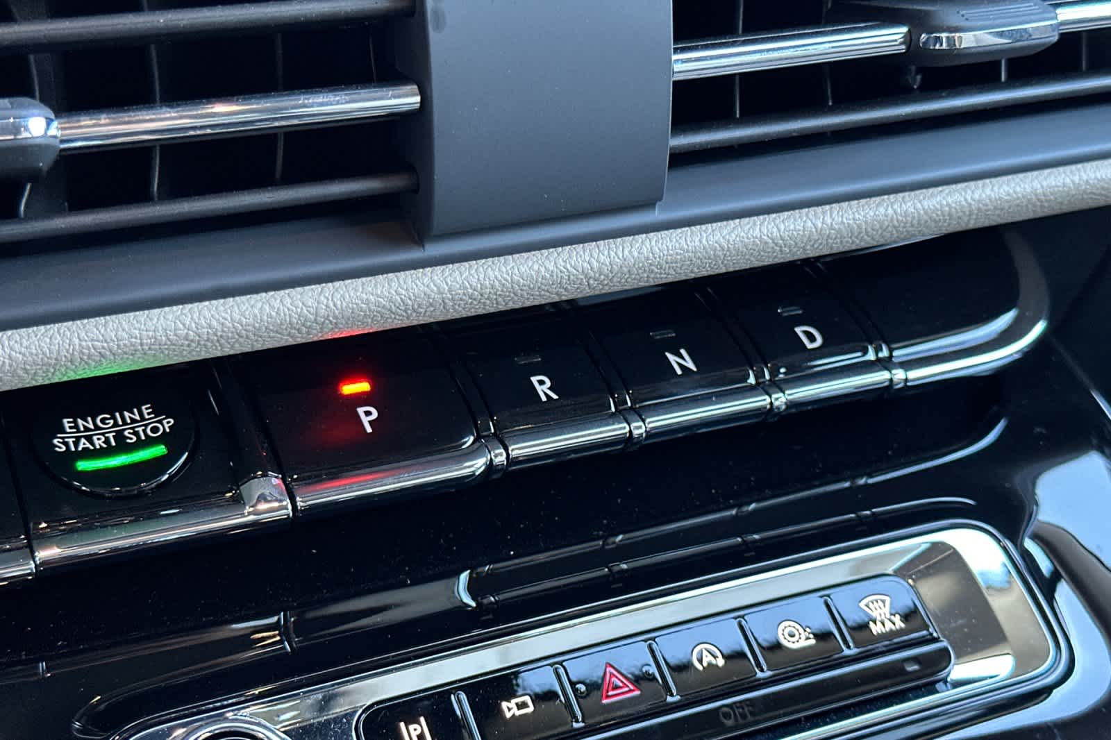 Thumbnail: 2025 Lincoln Corsair - 23