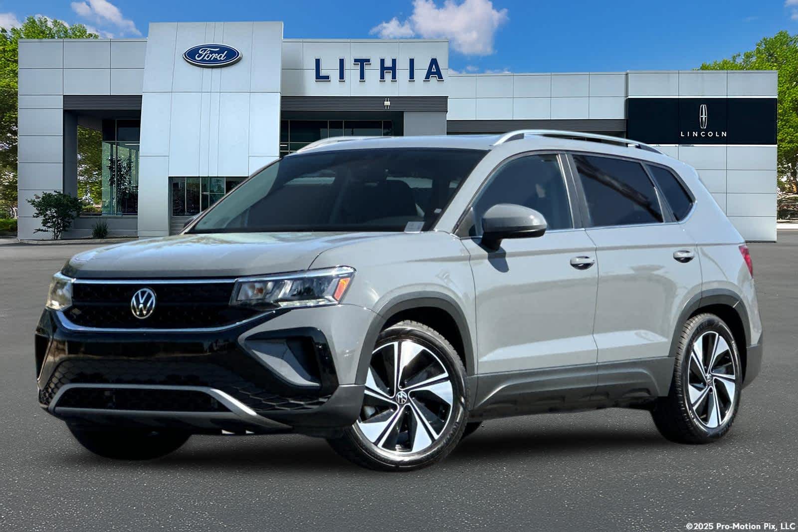 Thumbnail: 2024 Volkswagen Taos - 1