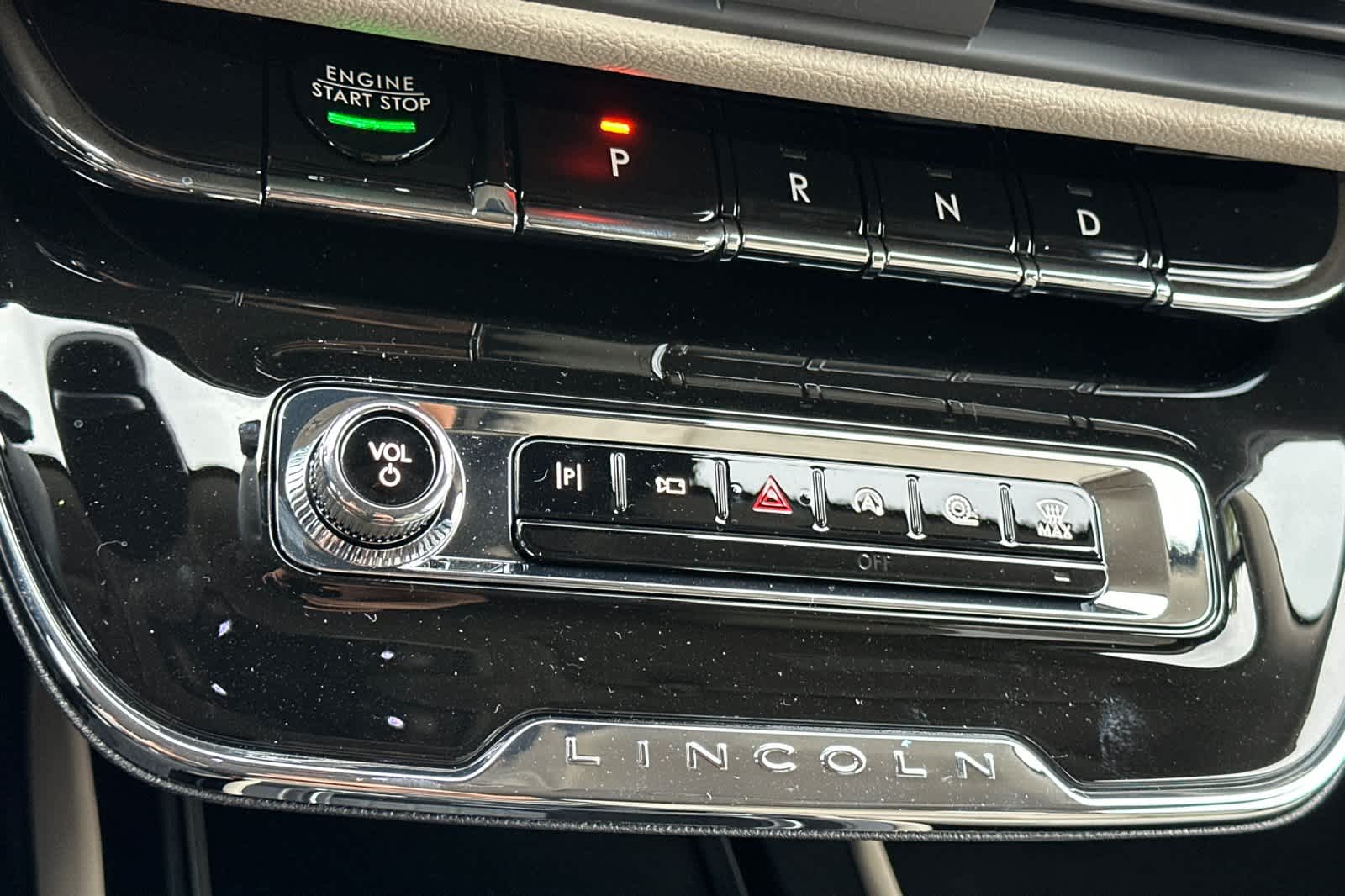 Thumbnail: 2025 Lincoln Corsair - 22