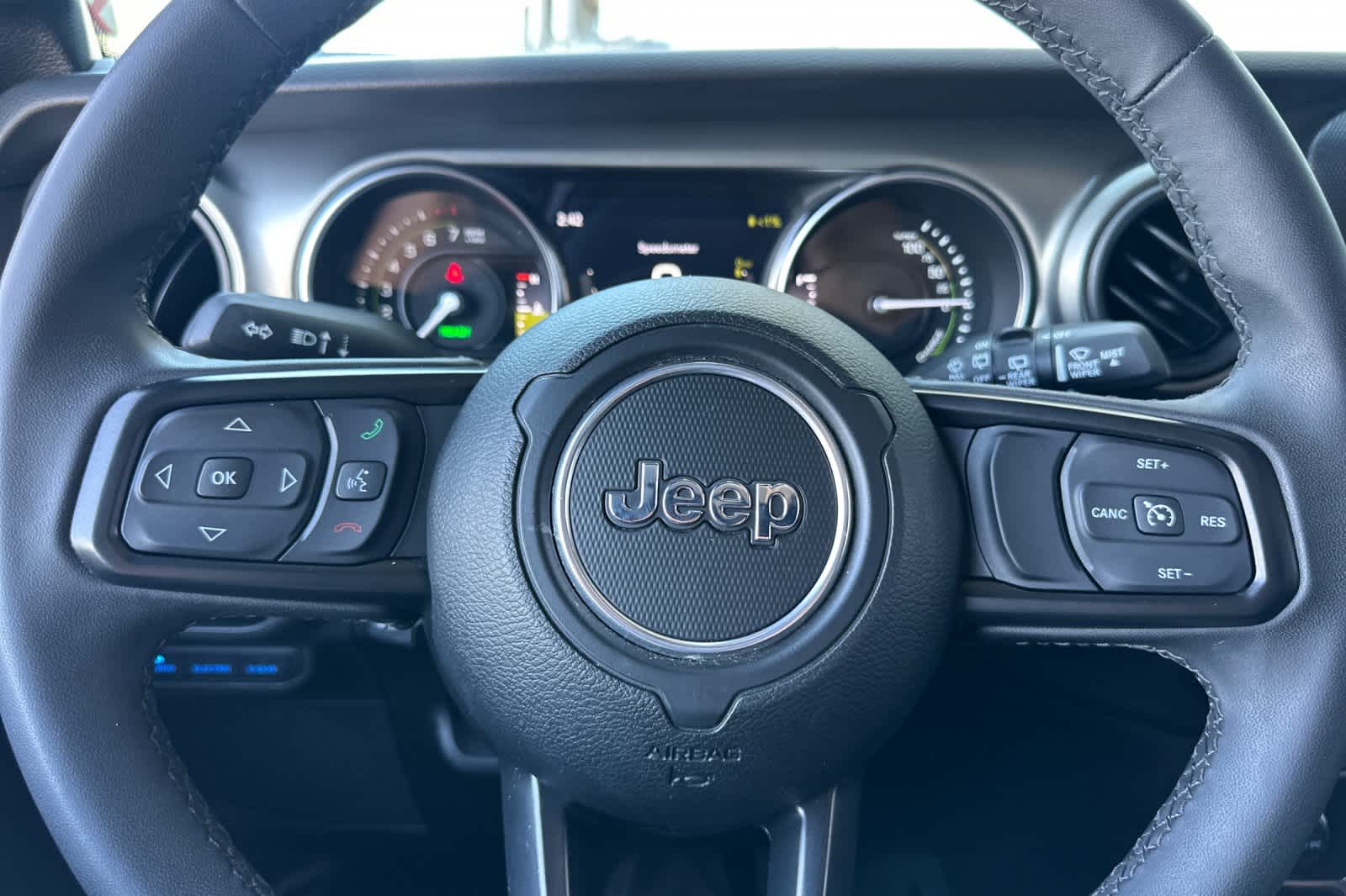 Thumbnail: 2023 Jeep Wrangler - 24