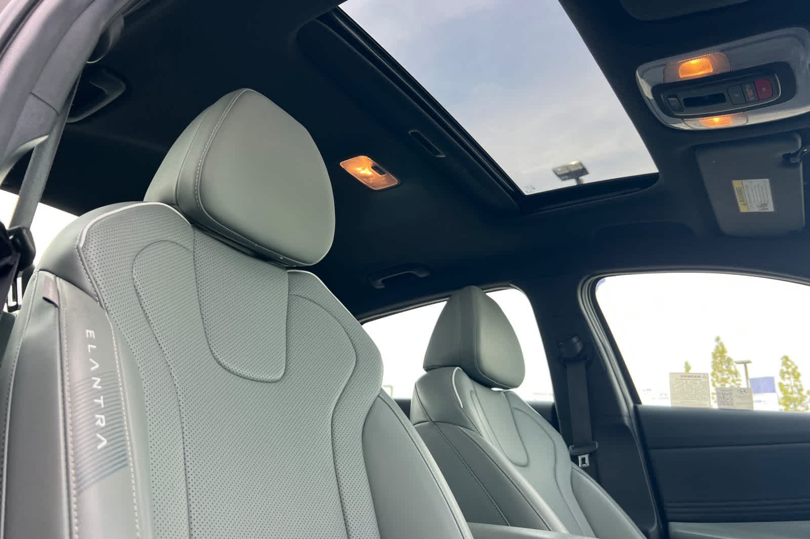 Thumbnail: 2024 Hyundai Elantra - 17