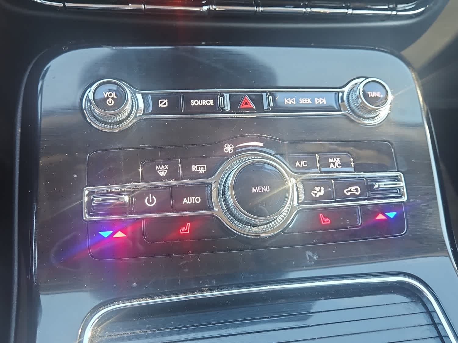 Thumbnail: 2023 Lincoln Nautilus - 17