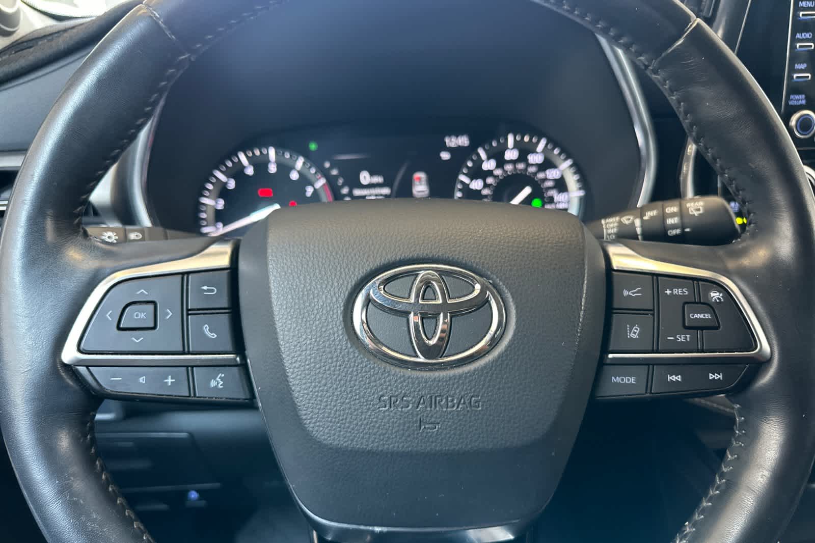 2020 Toyota Highlander Limited 23
