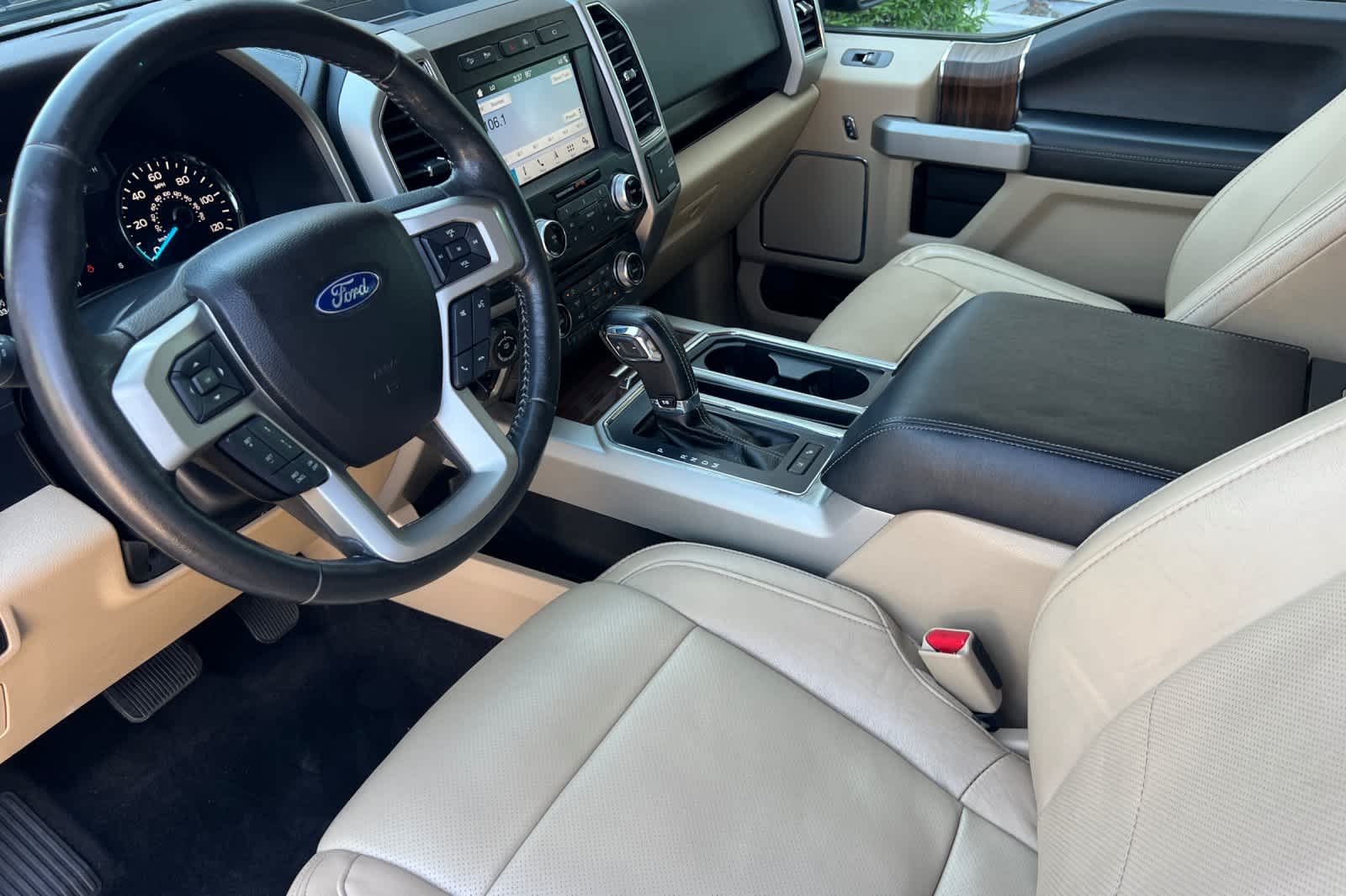 Thumbnail: 2017 Ford F-150 - 11