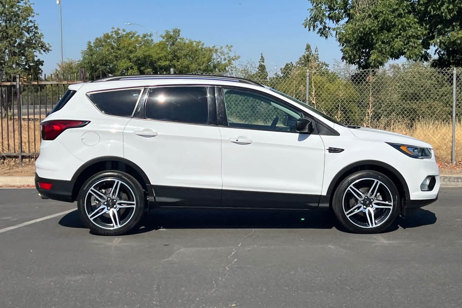 Thumbnail: 2019 Ford Escape - 8