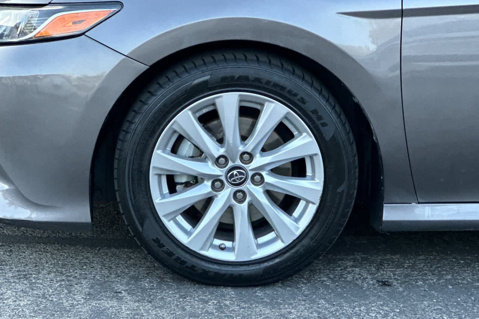 Thumbnail: 2019 Toyota Camry - 24