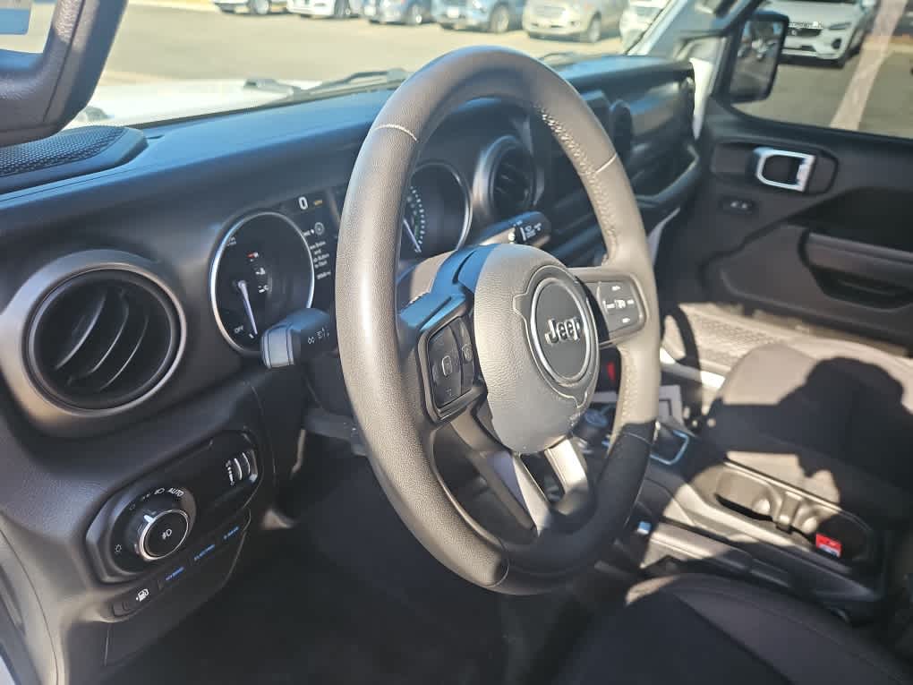 Thumbnail: 2023 Jeep Wrangler - 7