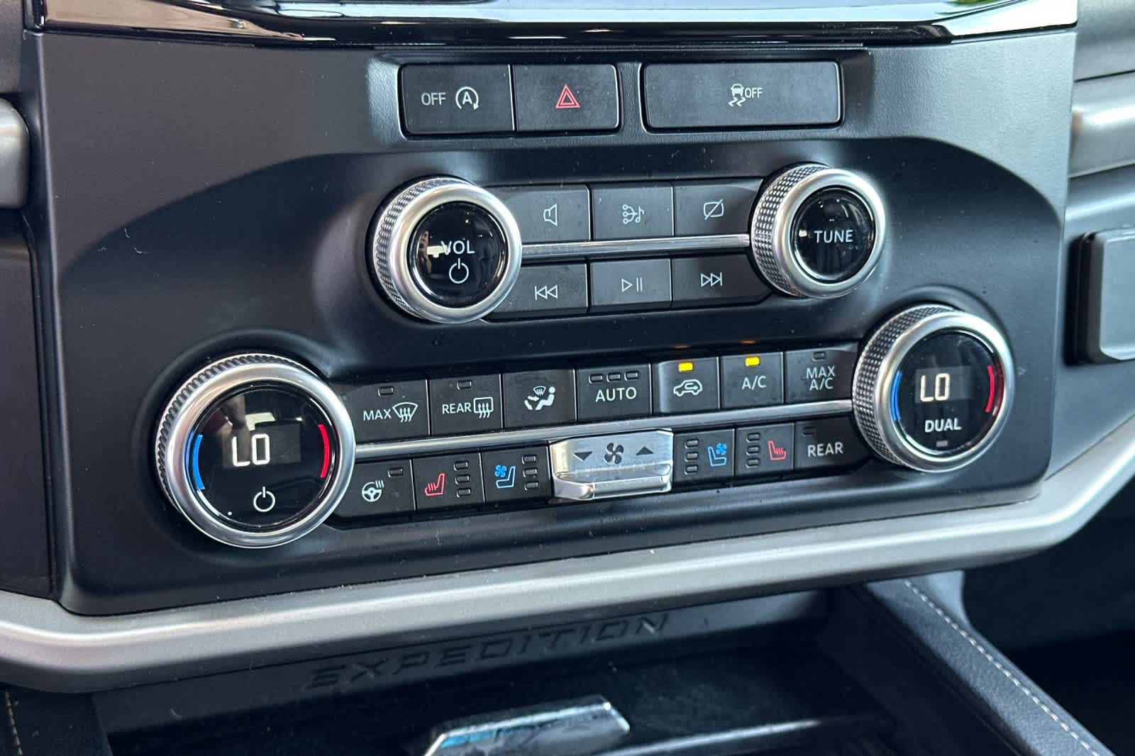 Thumbnail: 2024 Ford Expedition - 22