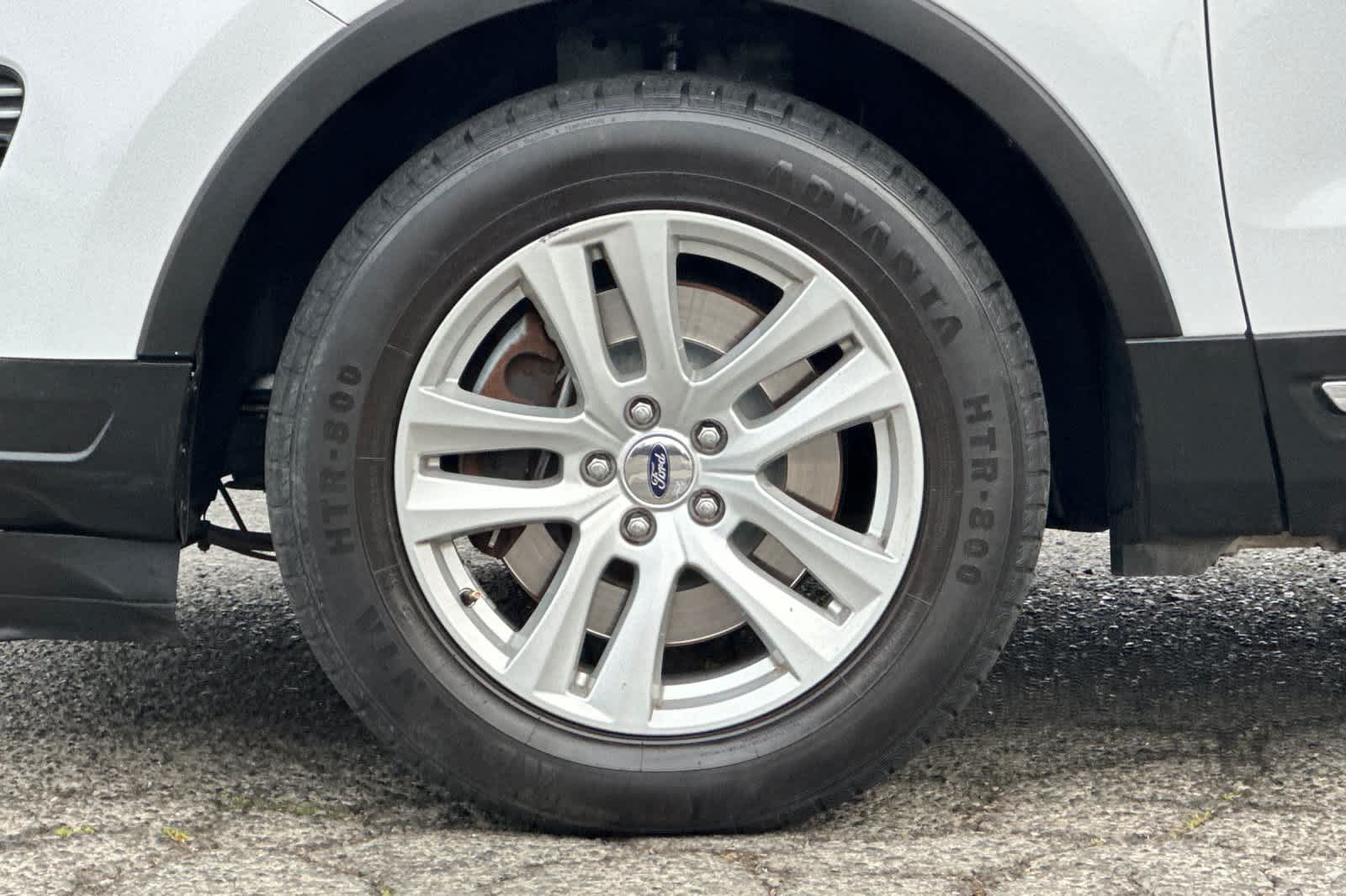 Thumbnail: 2018 Ford Explorer - 27