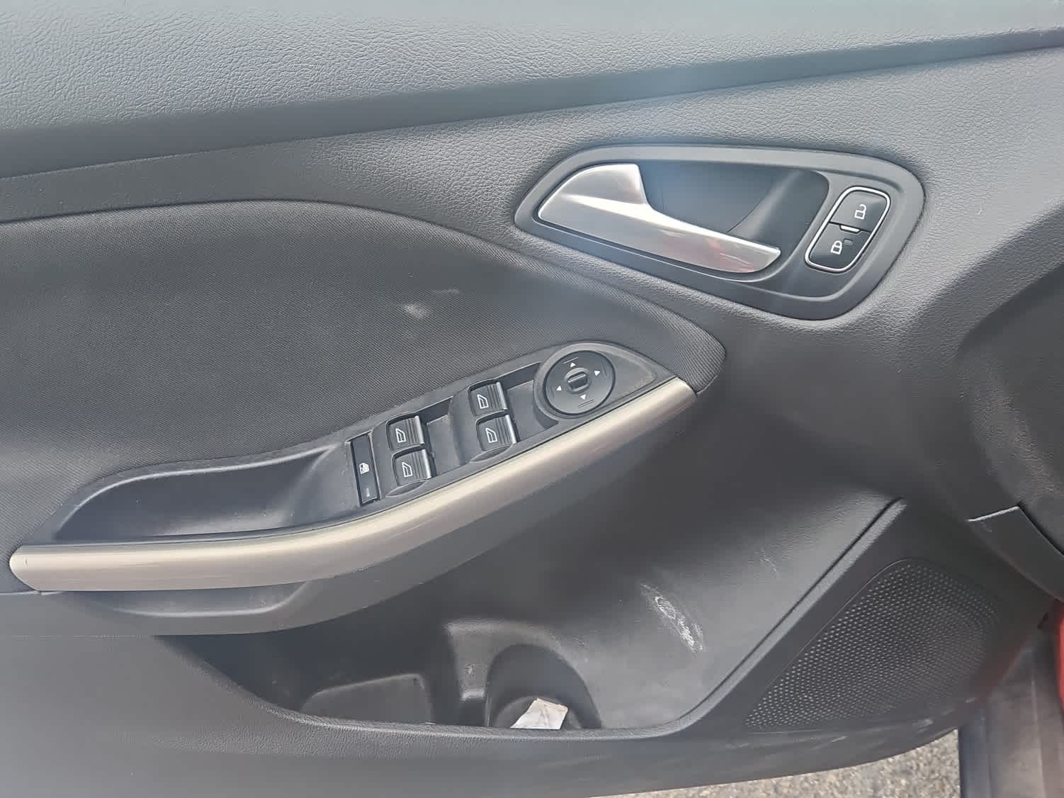 Thumbnail: 2018 Ford Focus - 14