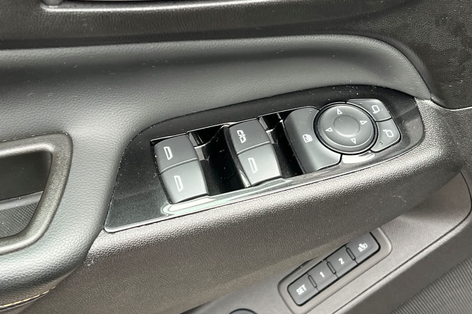 Thumbnail: 2024 Chevrolet Equinox - 13