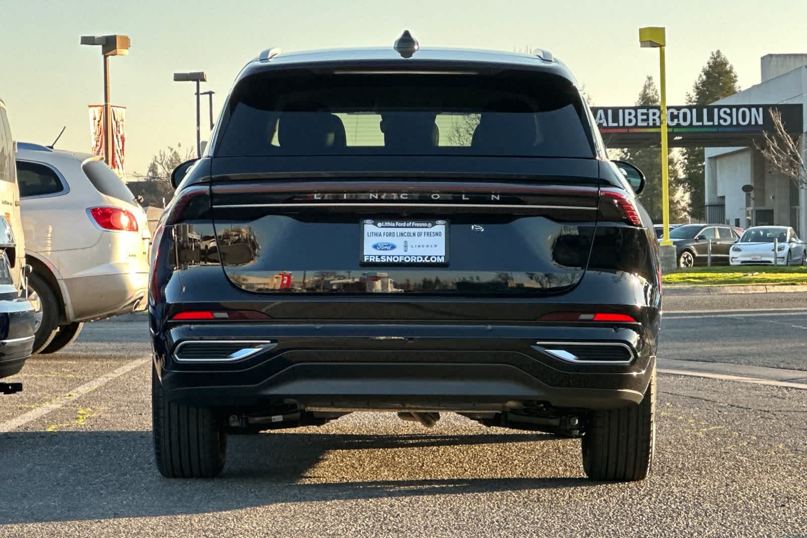 Thumbnail: 2026 Lincoln Nautilus - 7