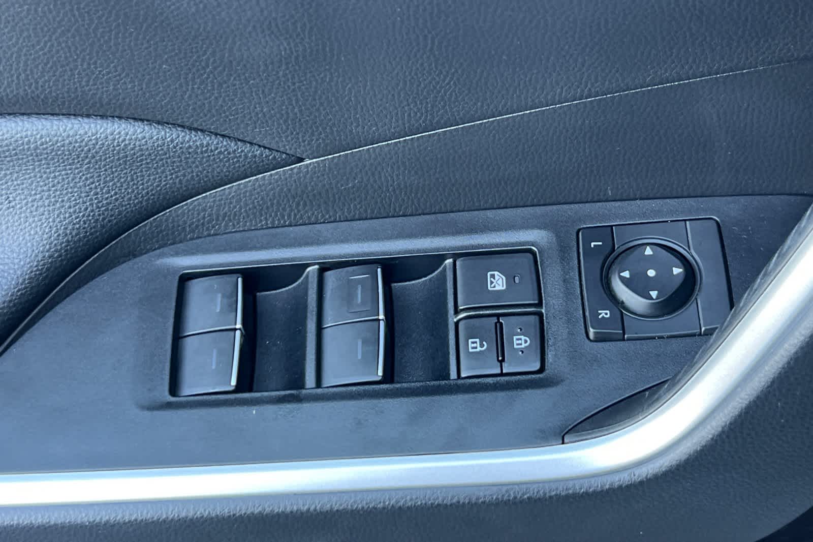 Thumbnail: 2023 Toyota RAV4 - 13