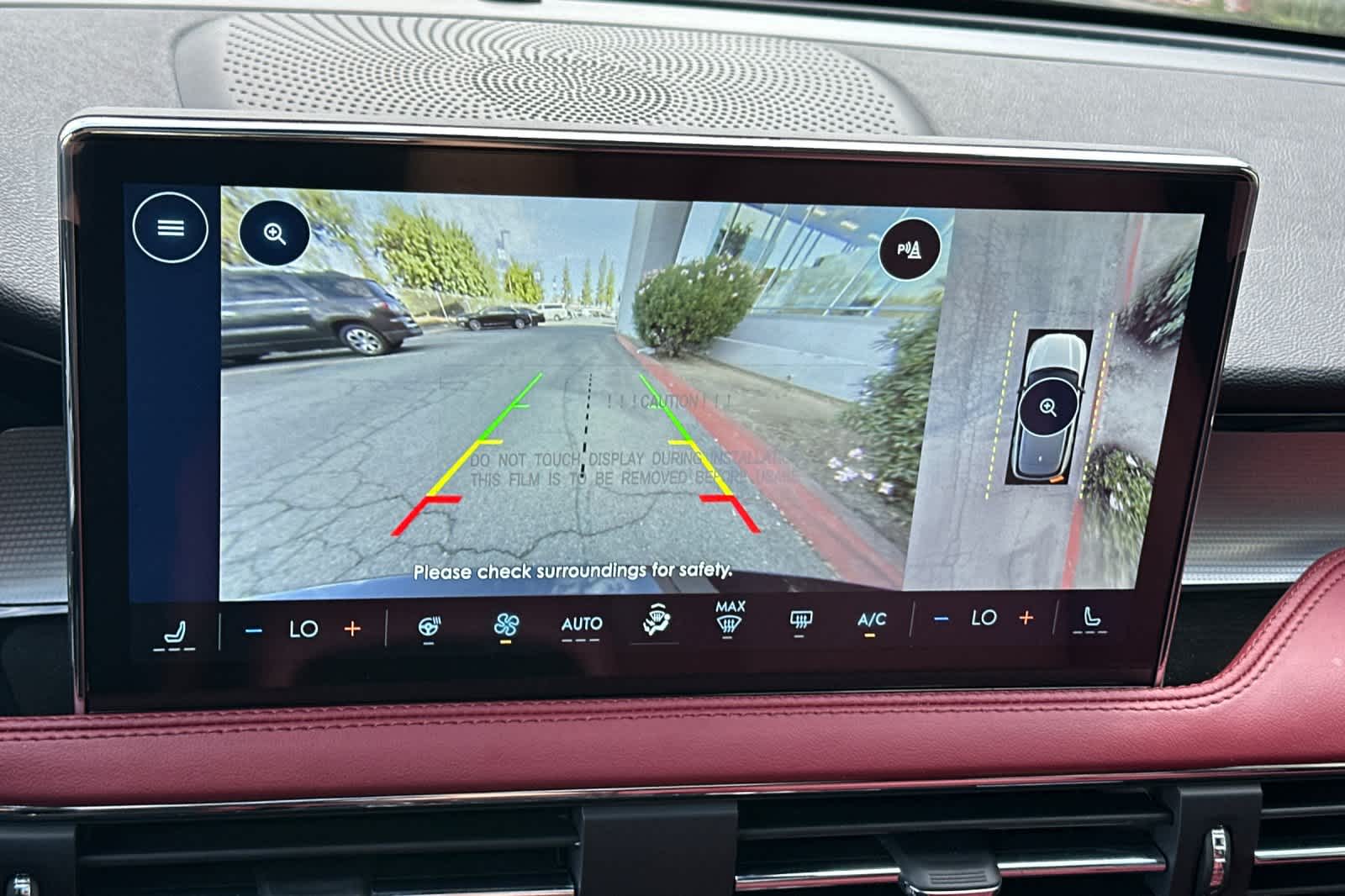 Thumbnail: 2025 Lincoln Corsair - 21