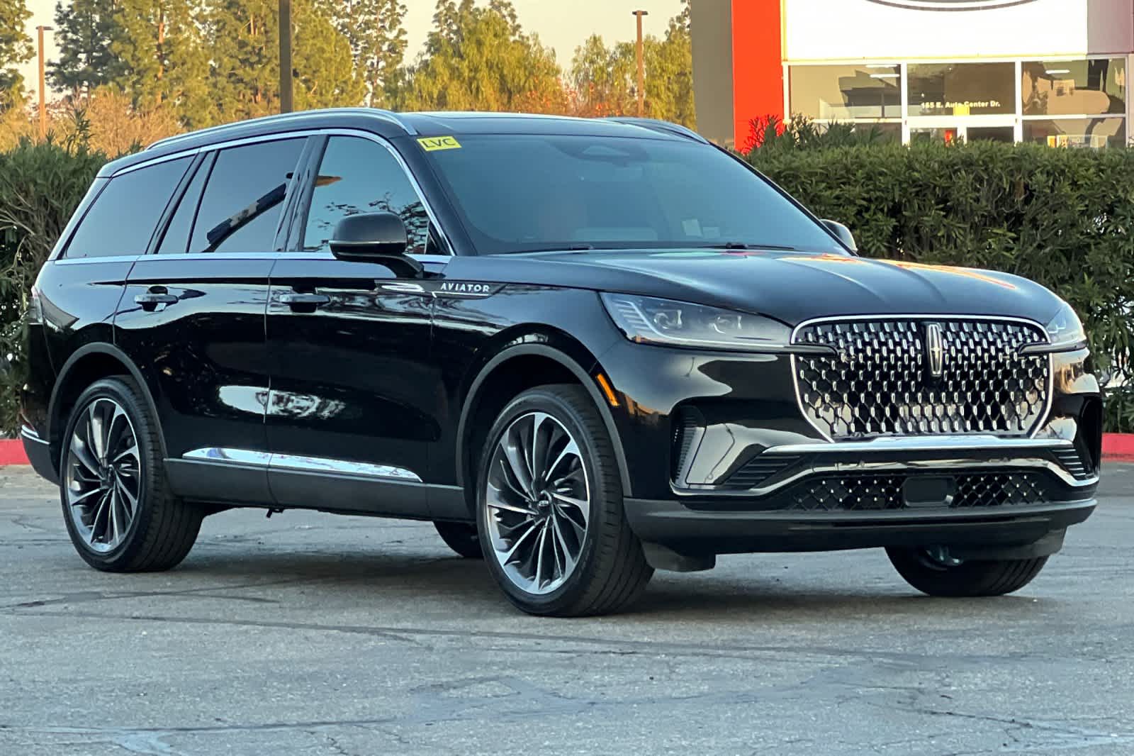 Thumbnail: 2026 Lincoln Aviator - 10