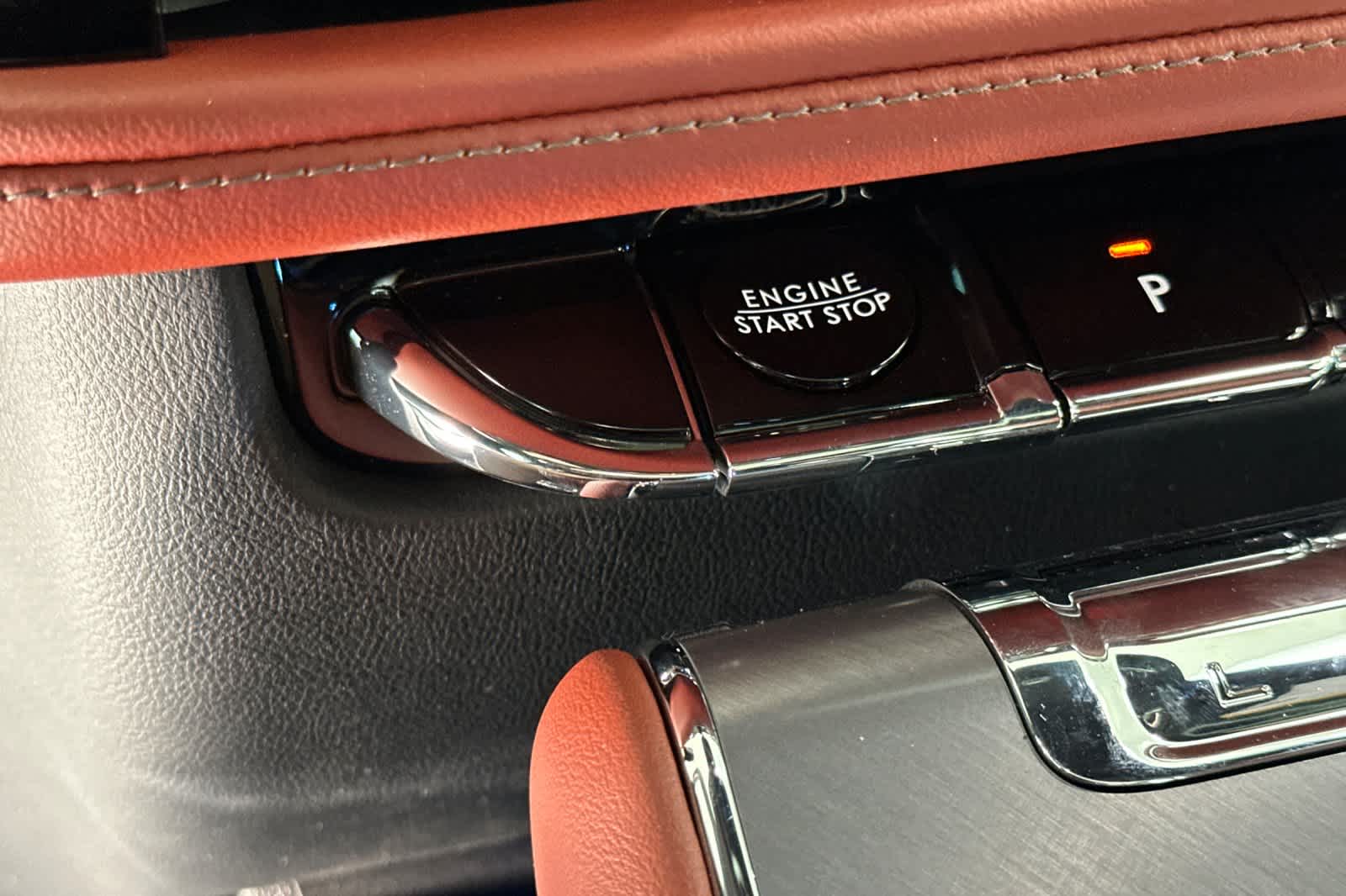 Thumbnail: 2026 Lincoln Aviator - 25