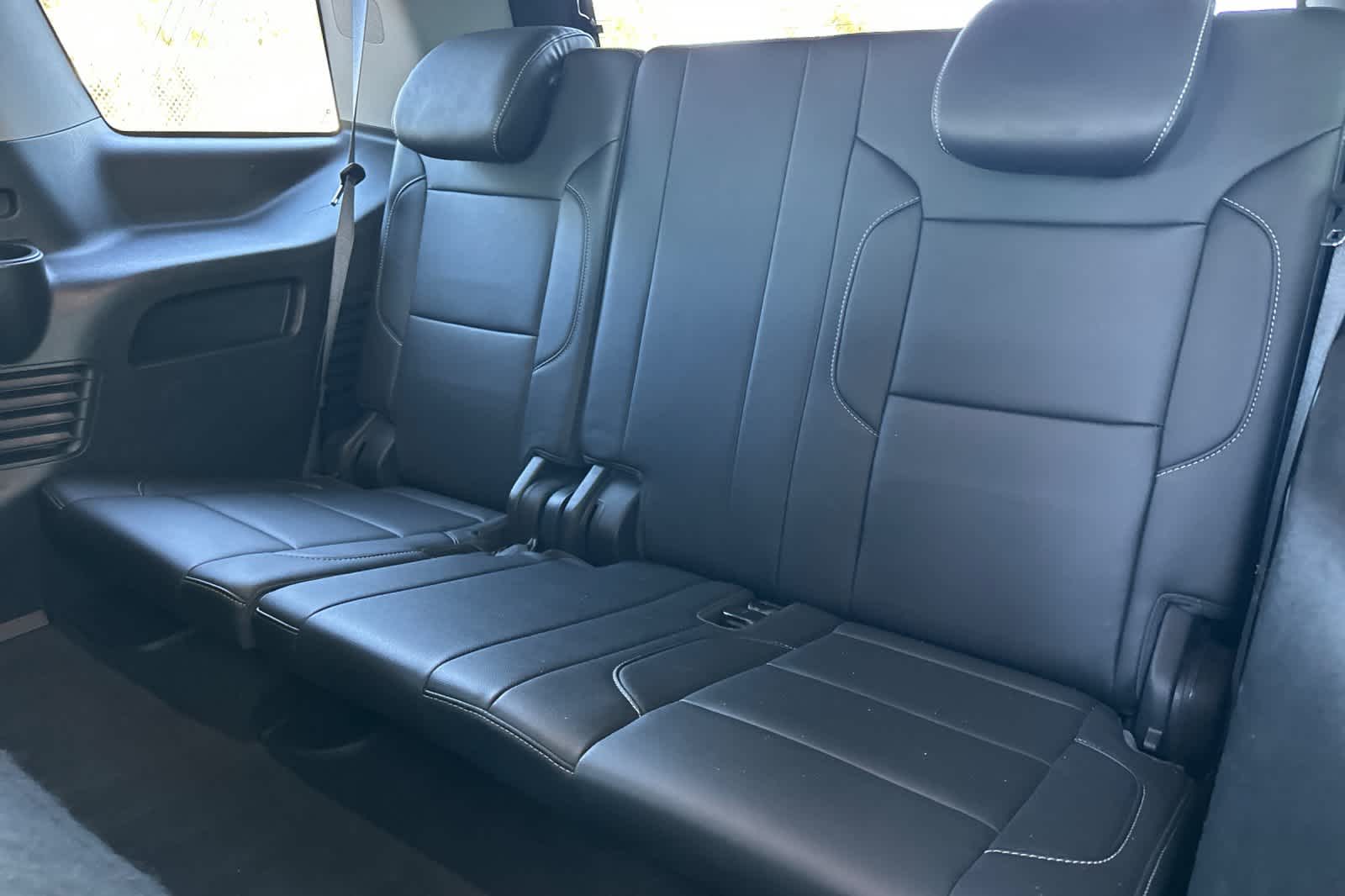 Thumbnail: 2019 Chevrolet Tahoe - 14