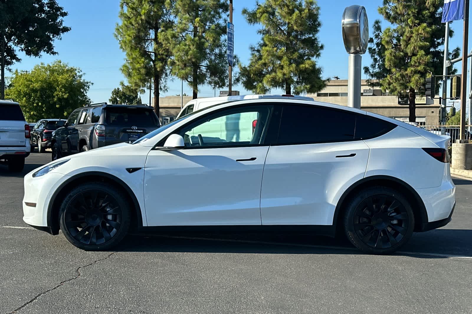 Thumbnail: 2022 Tesla Model Y - 5