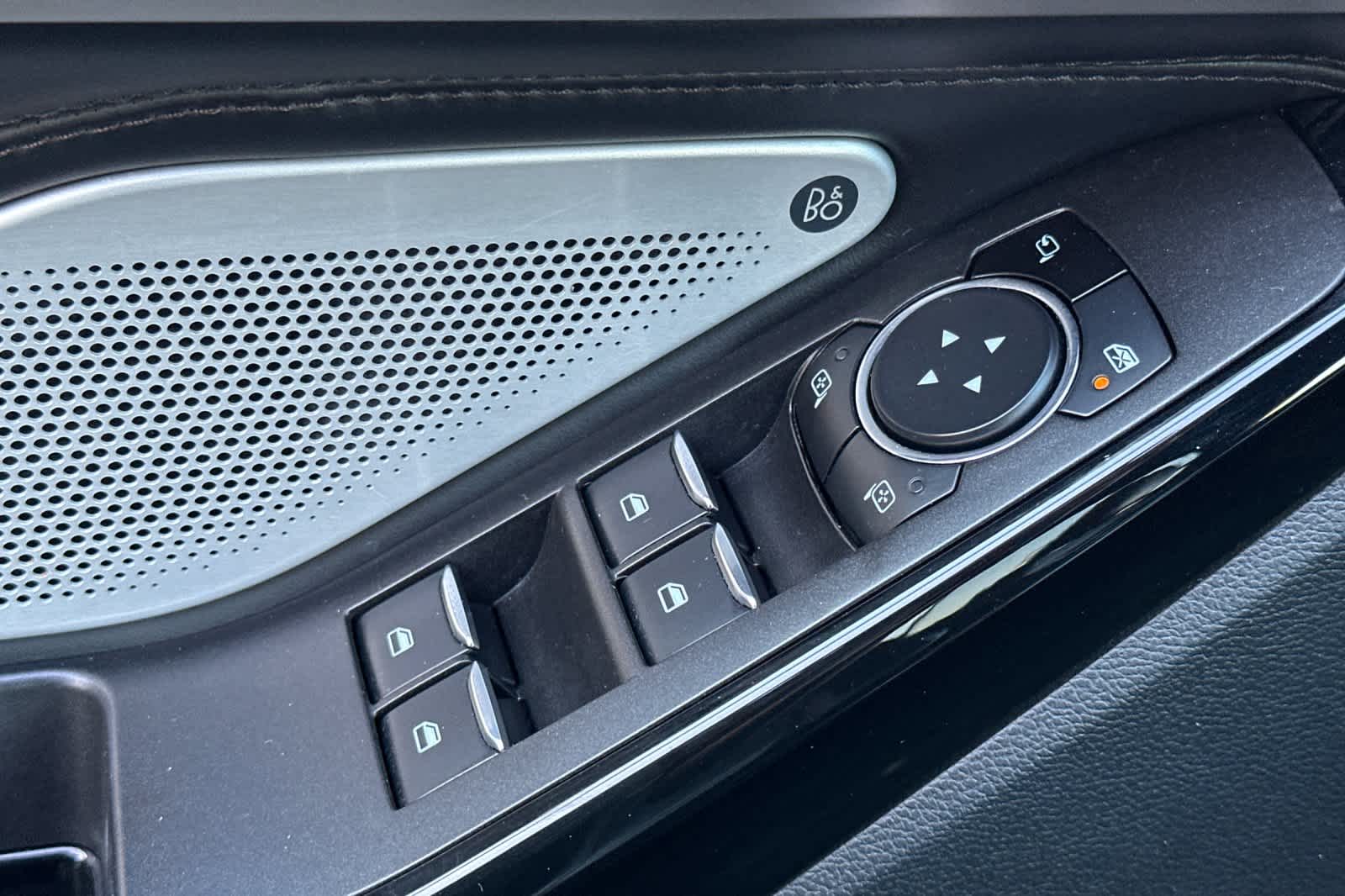 Thumbnail: 2023 Ford Explorer - 14