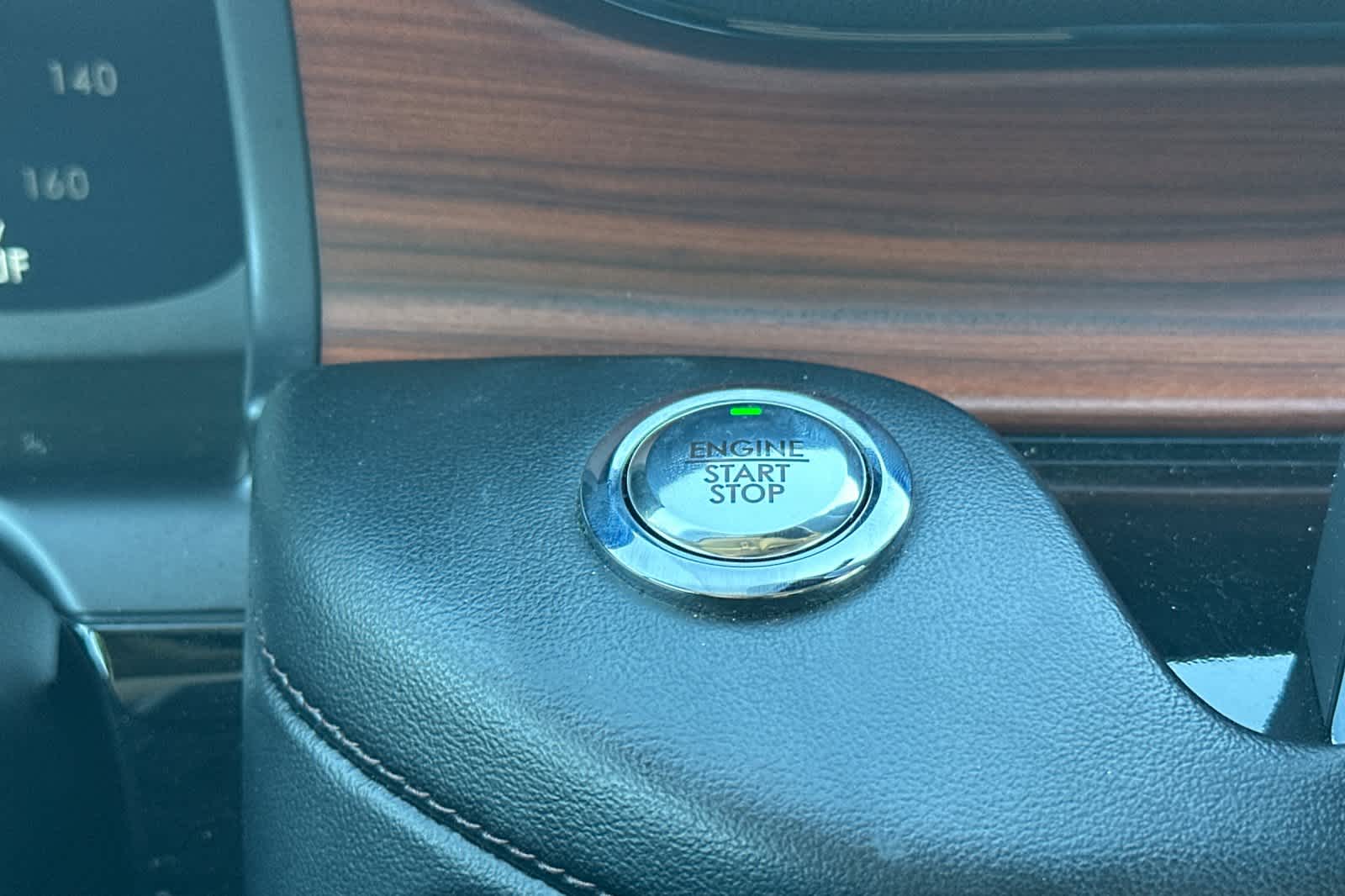 Thumbnail: 2023 Lincoln Aviator - 25