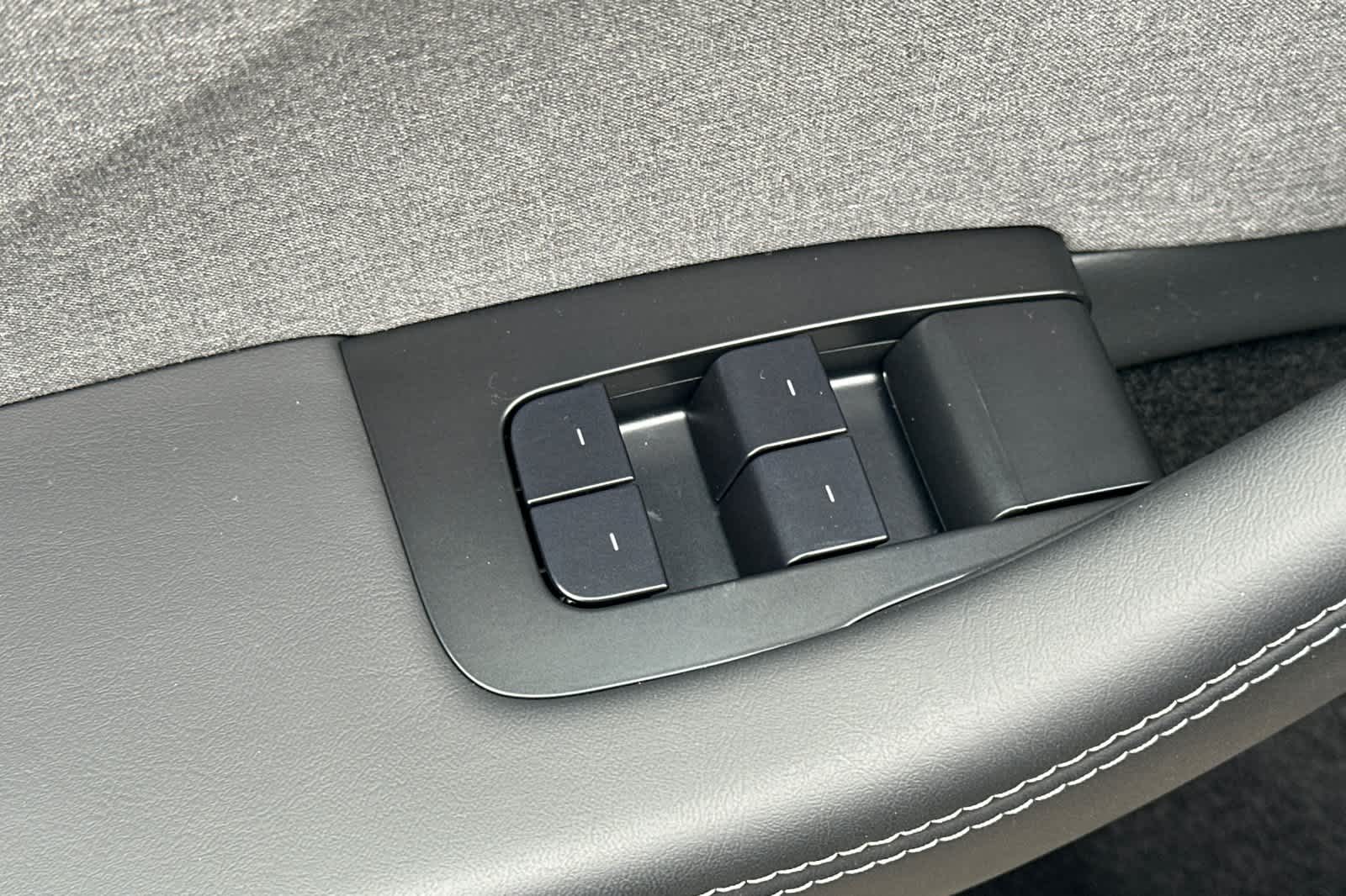 Thumbnail: 2025 Tesla Model 3 - 13