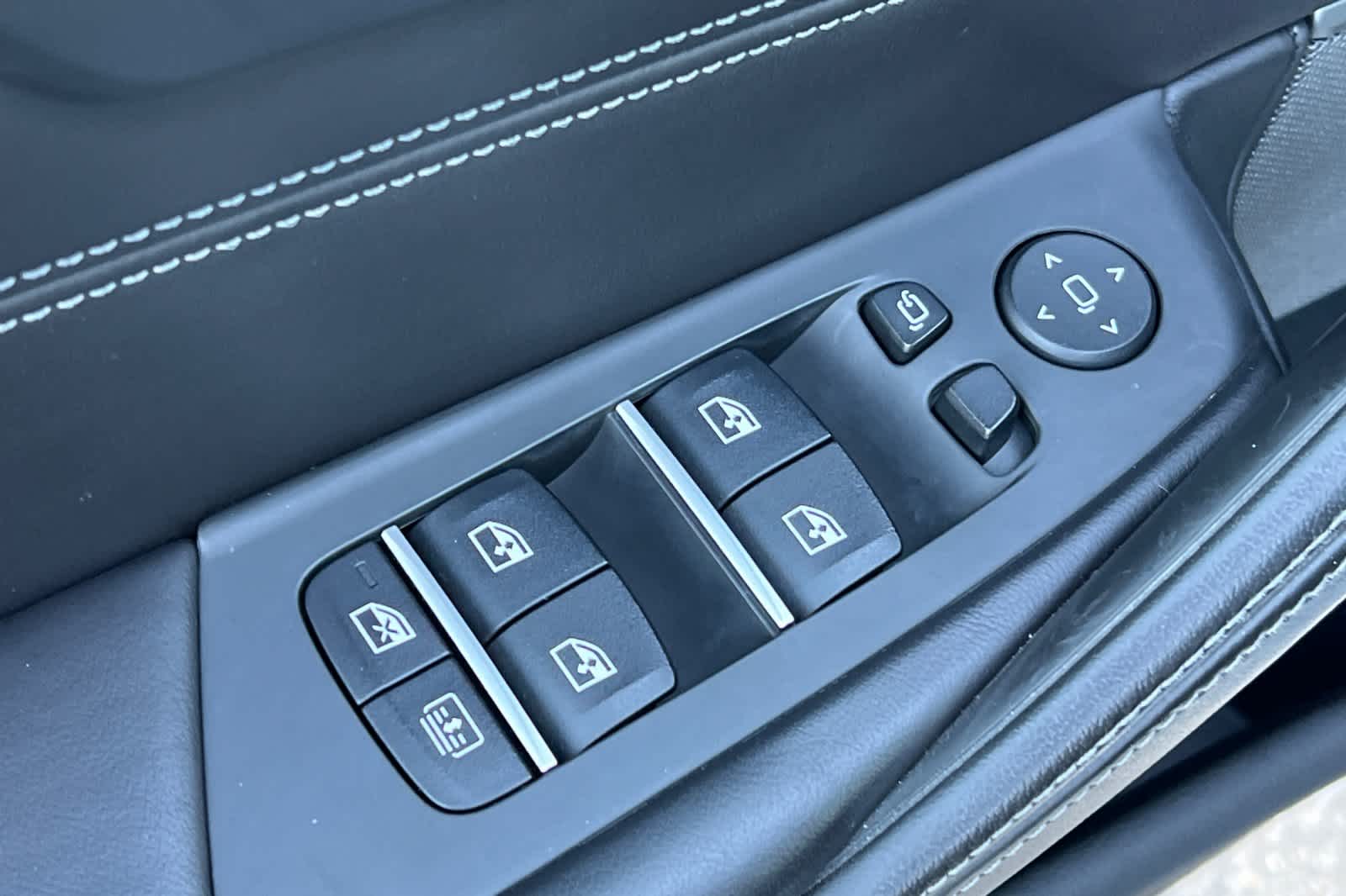 Thumbnail: 2019 BMW M5 - 14