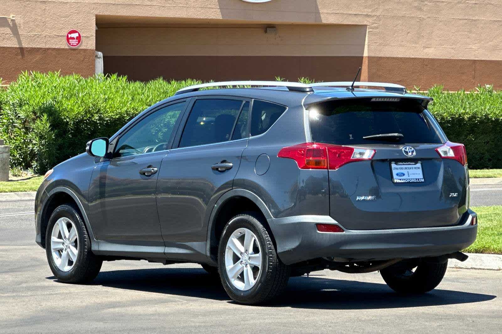 2013 Toyota RAV4 XLE 6