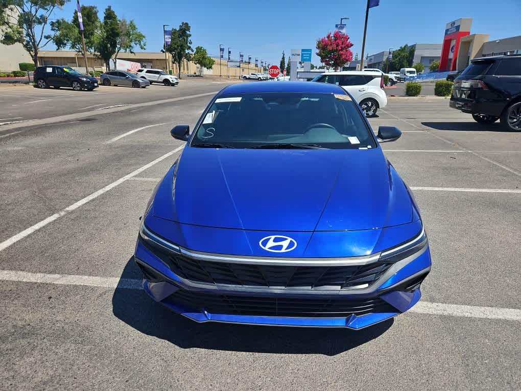 Thumbnail: 2025 Hyundai Elantra - 3