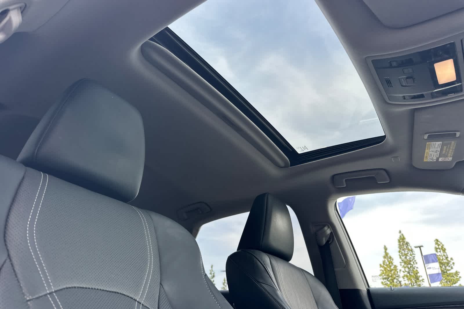 Thumbnail: 2019 Lexus RX - 18