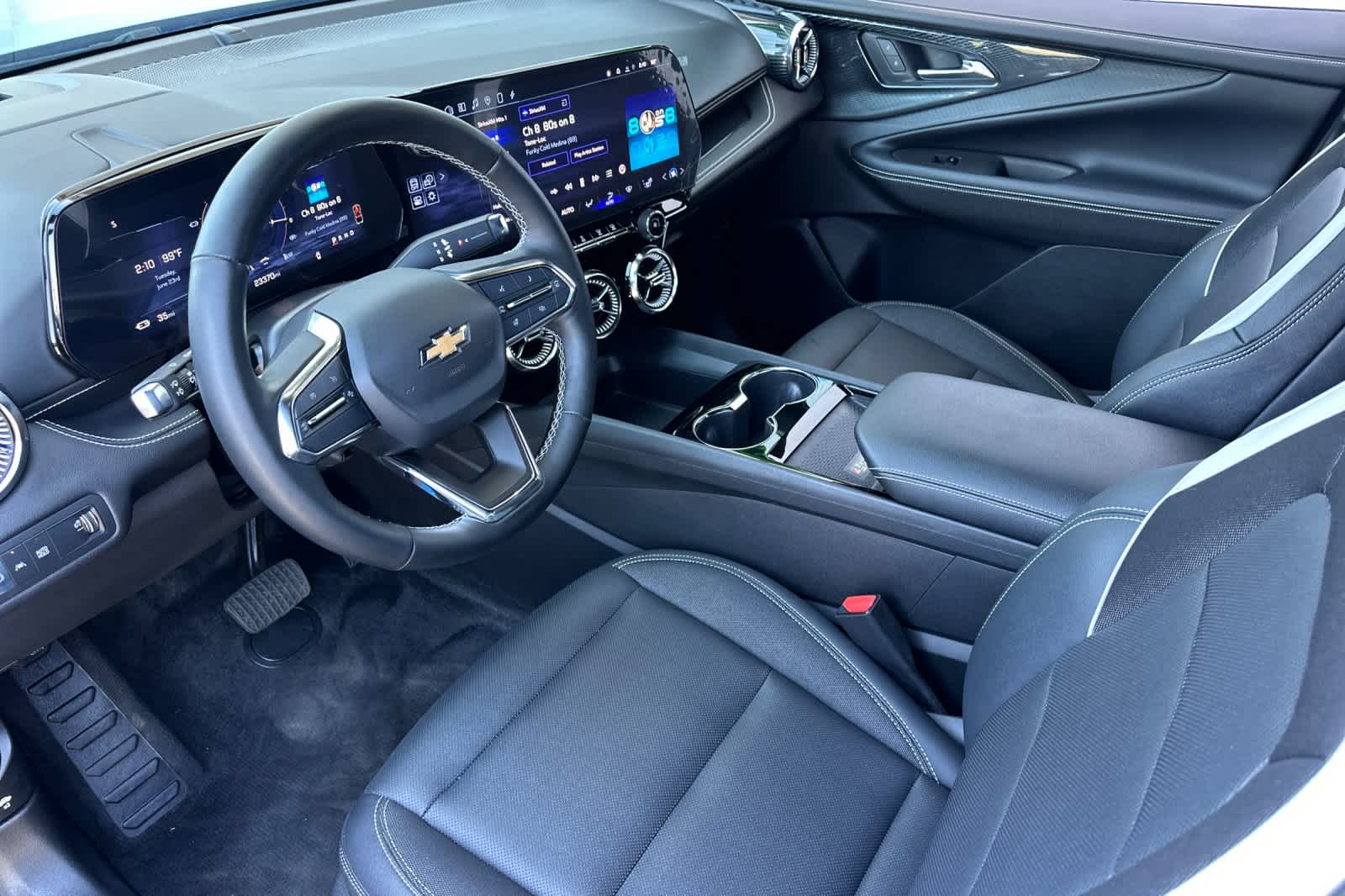 Thumbnail: 2024 Chevrolet Blazer EV - 10
