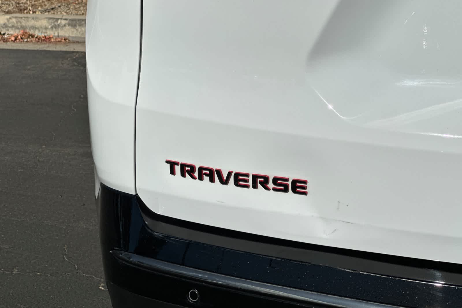 Thumbnail: 2021 Chevrolet Traverse - 26
