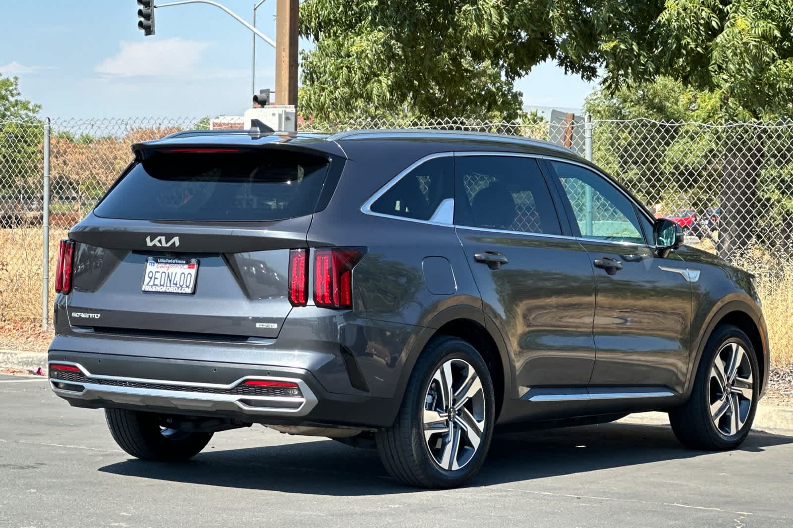 Thumbnail: 2023 Kia Sorento - 2