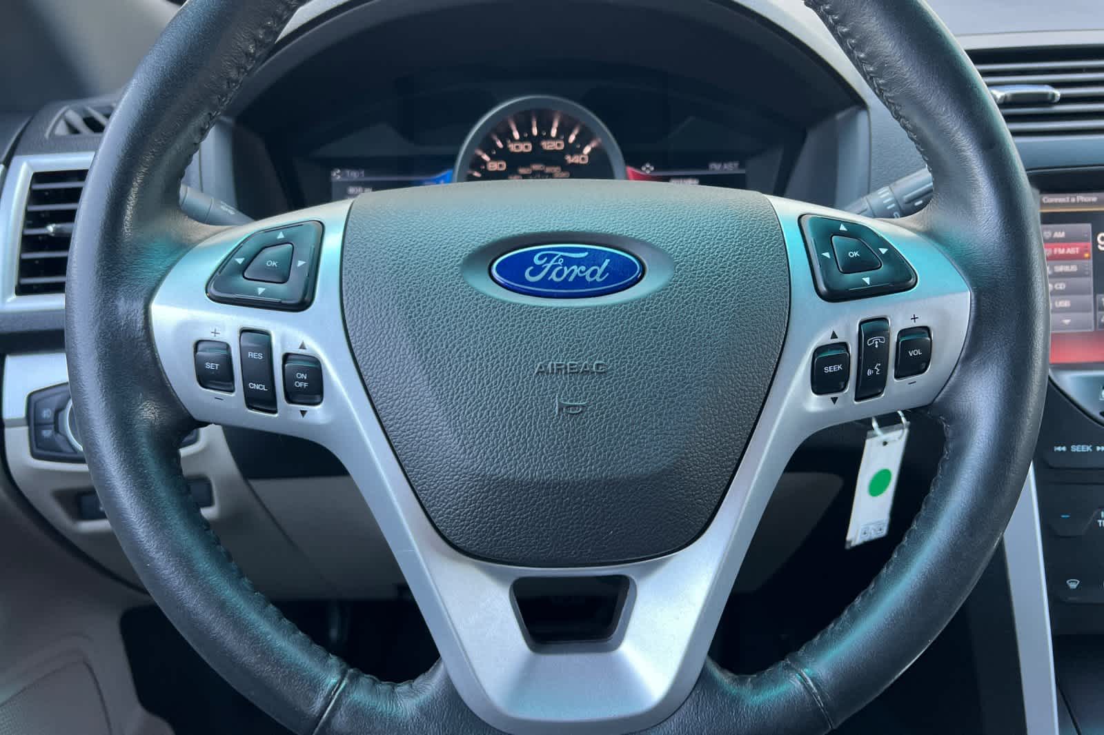 Thumbnail: 2015 Ford Explorer - 24