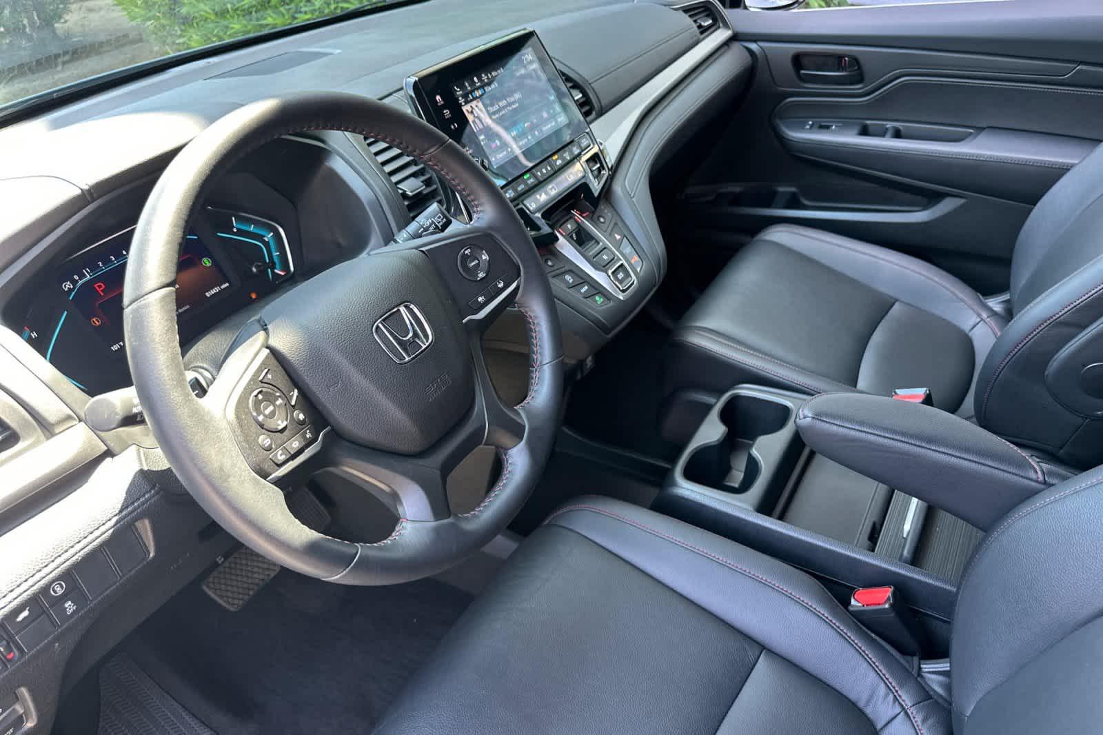 Thumbnail: 2023 Honda Odyssey - 12