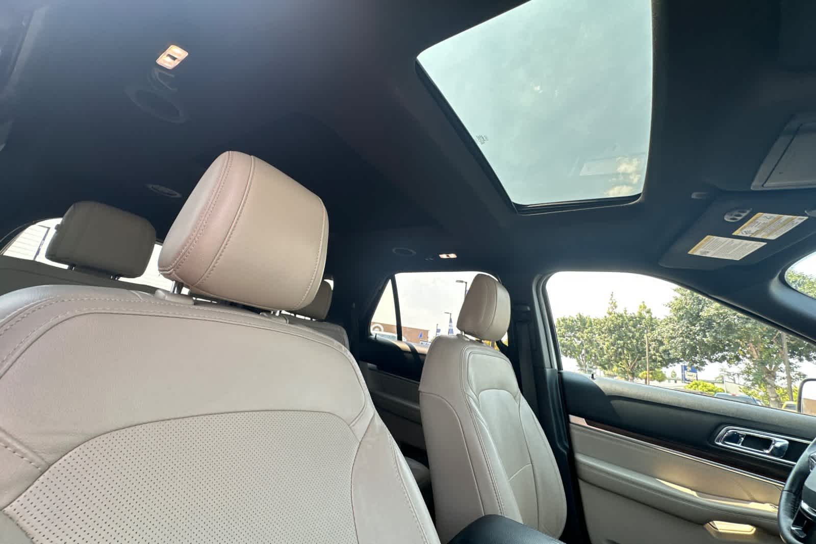 Thumbnail: 2018 Ford Explorer - 17