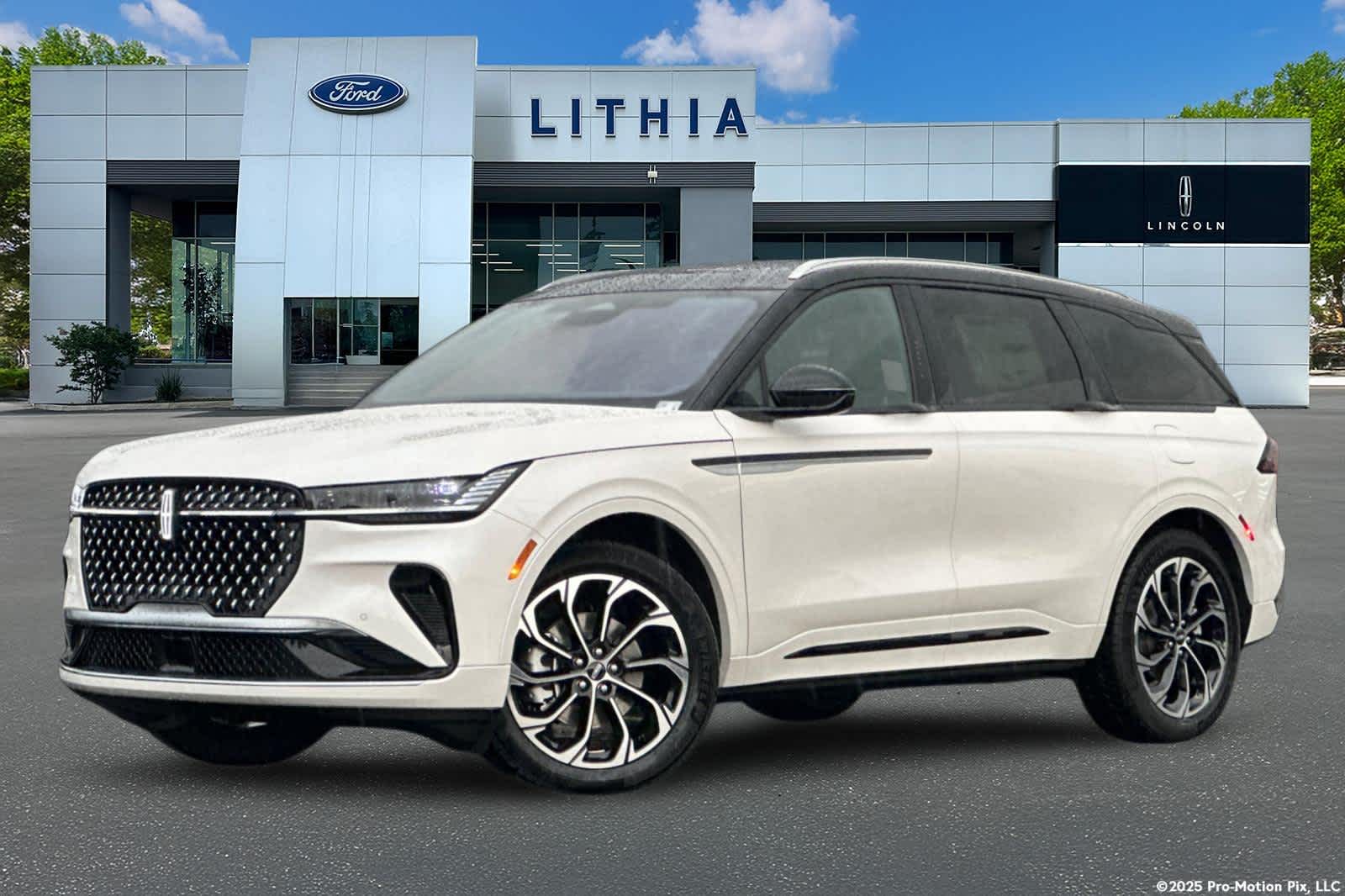 2026 Lincoln Nautilus Reserve's photo