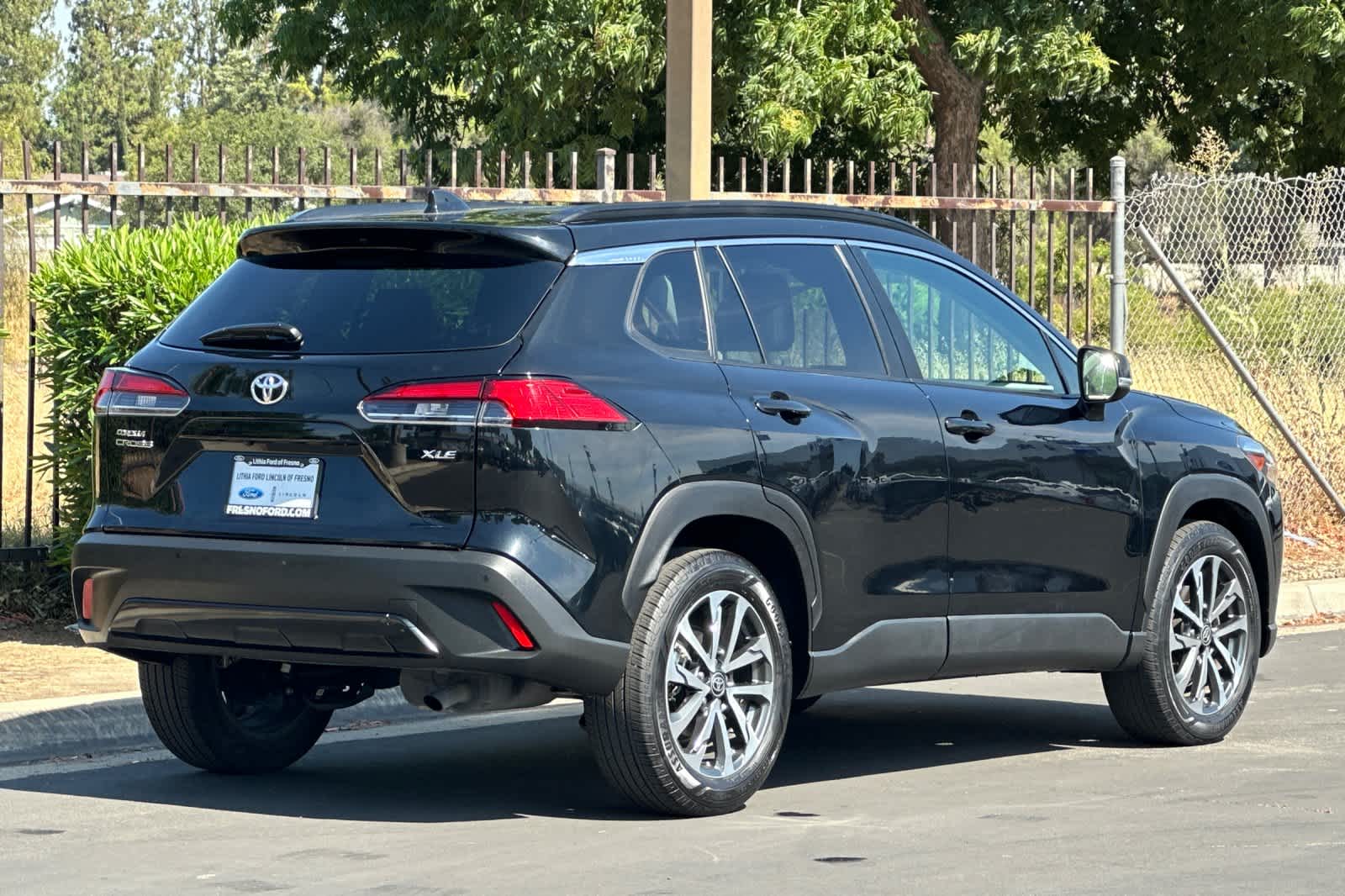2024 Toyota Corolla Cross XLE 2