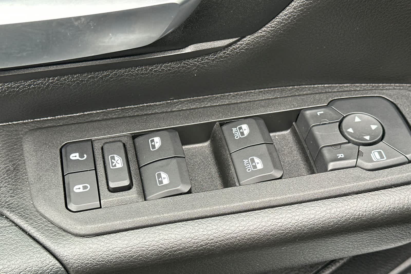 Thumbnail: 2025 RAM 1500 - 13