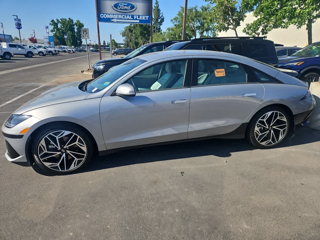 Thumbnail: 2024 Hyundai Ioniq 6 - 4